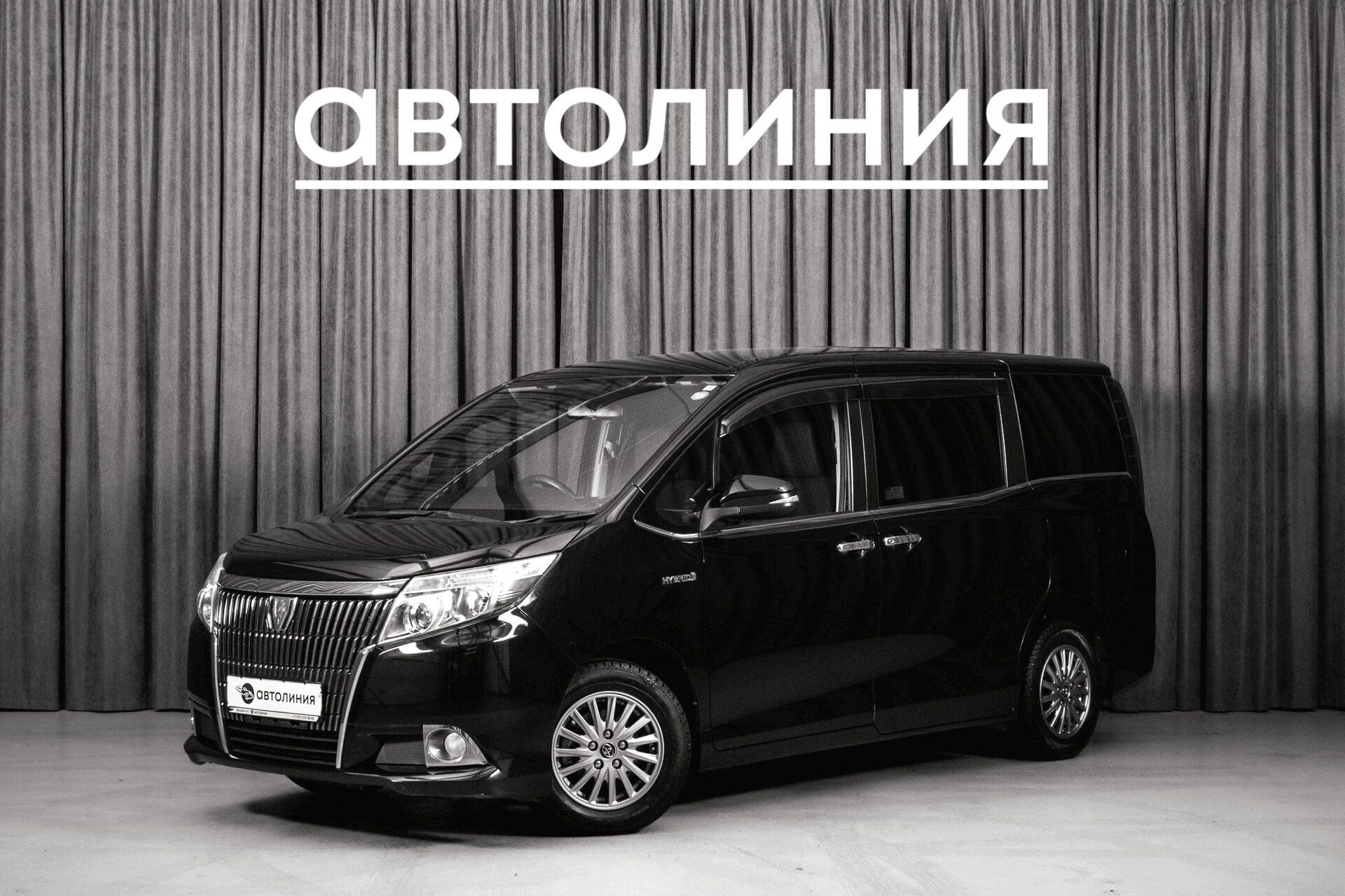 Toyota Esquire — купить