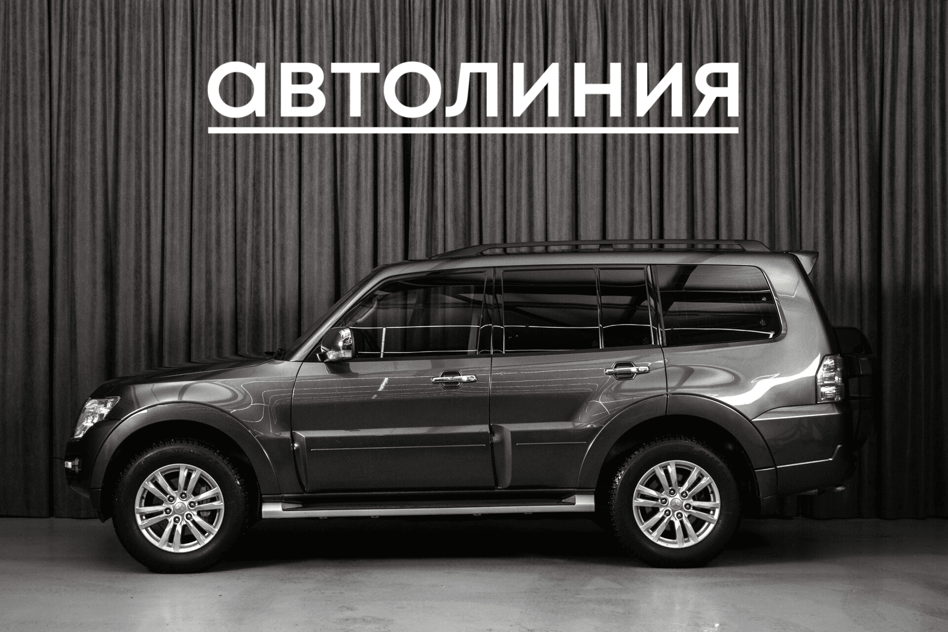 Mitsubishi Pajero 2017 — миниатюра 4