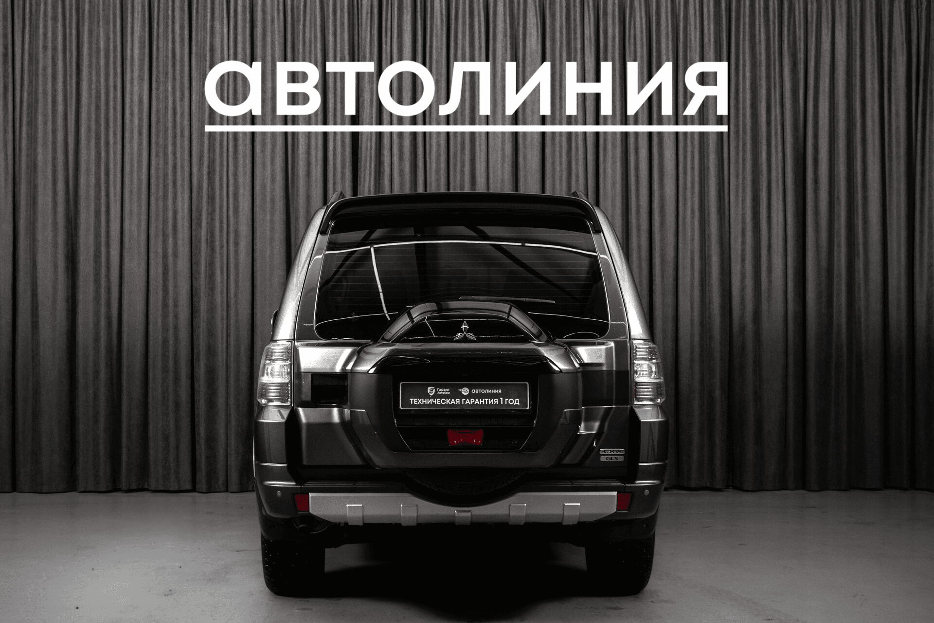 Mitsubishi Pajero 2017 — миниатюра 5