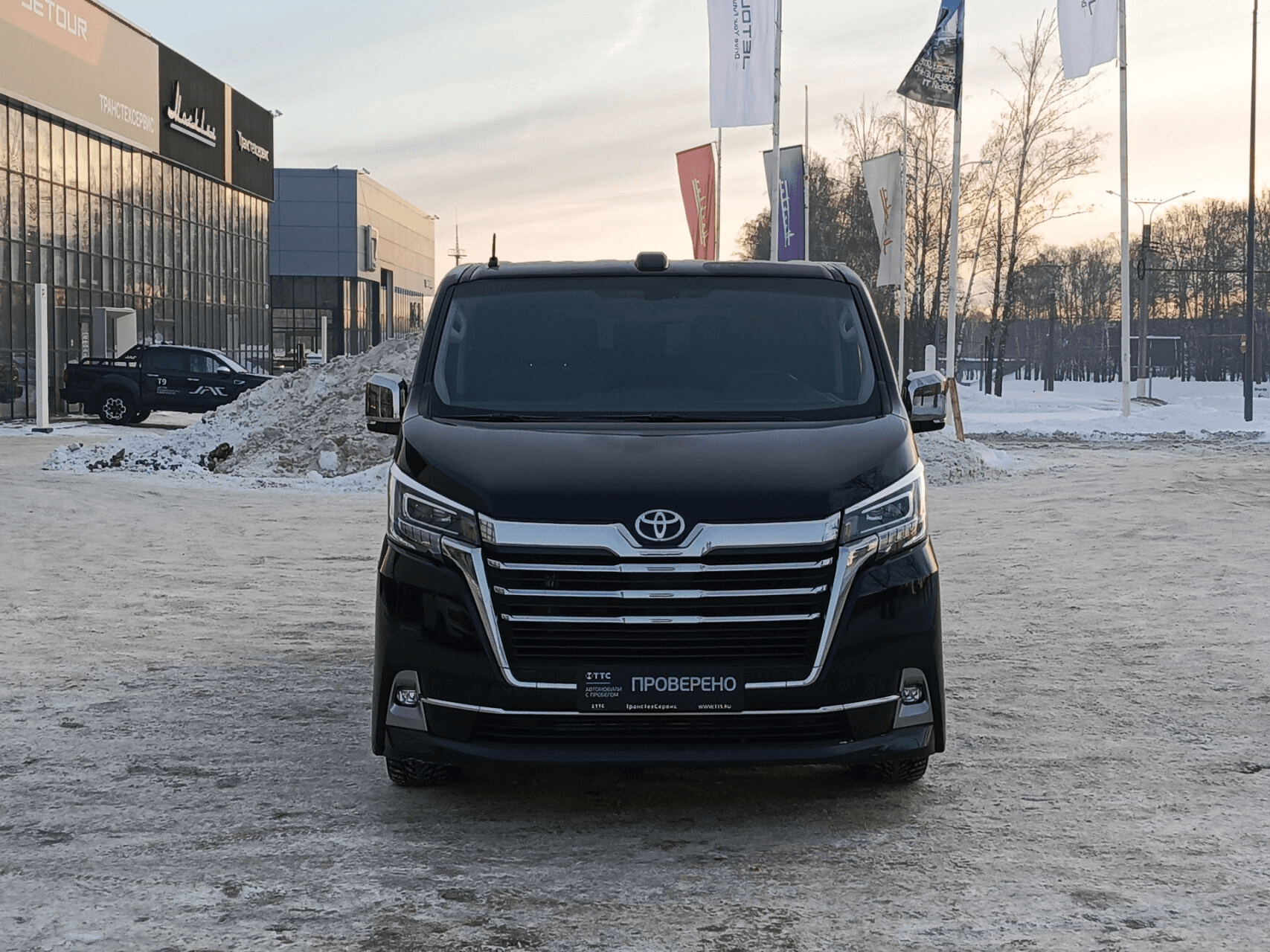 Toyota Hiace 2021 — миниатюра 2
