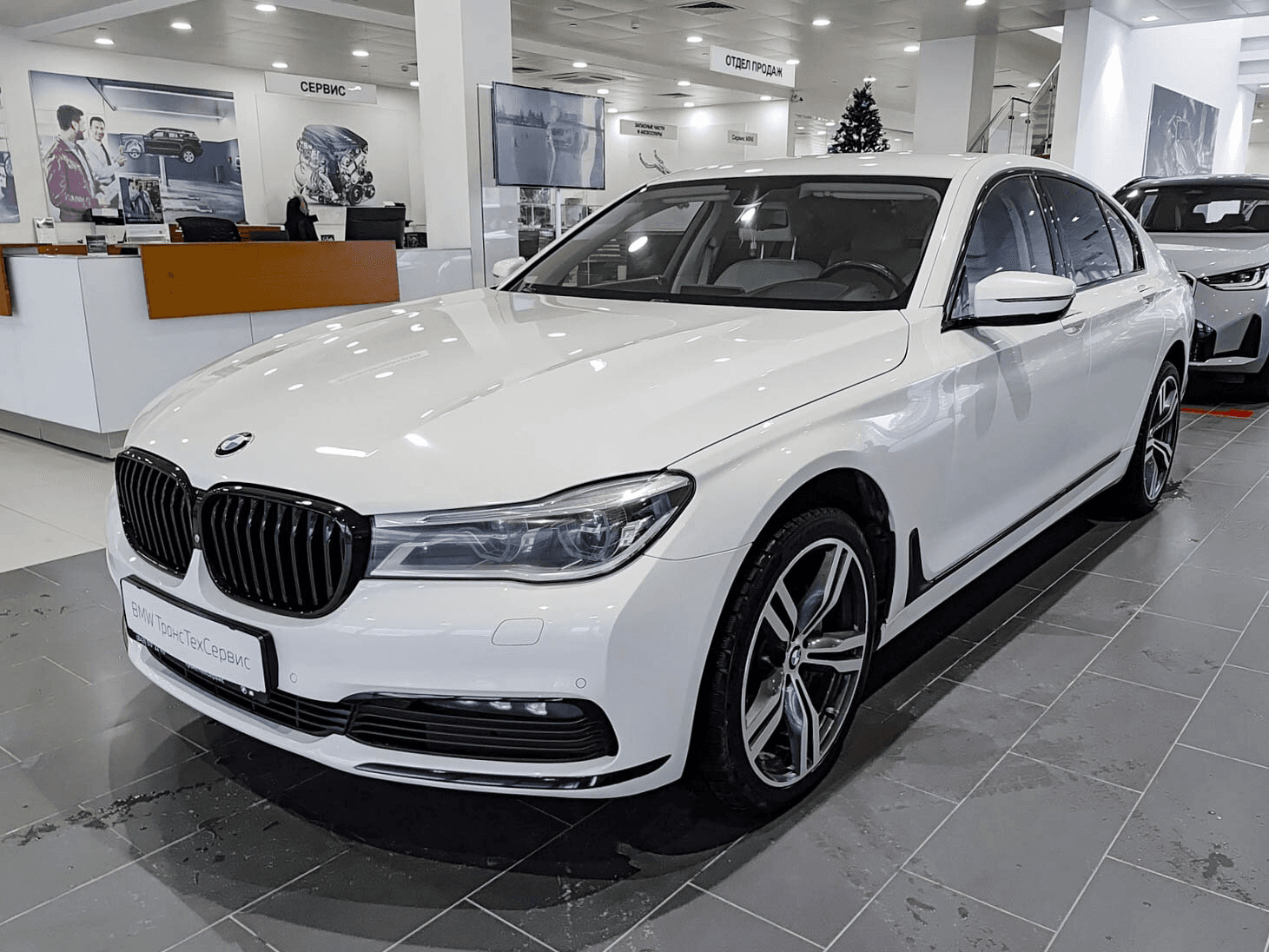 BMW 7 серия 2017 — купить в Казань