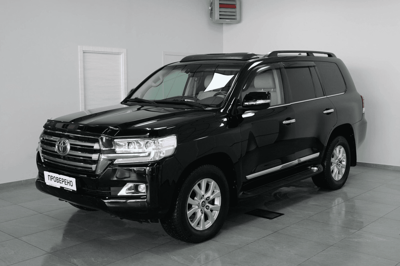 Toyota Land Cruiser 2016 — купить в Казань