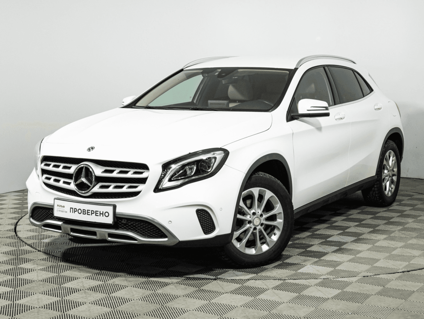 Mercedes-Benz GLA 2018 — купить в Санкт-Петербург