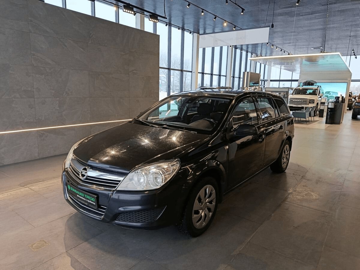 Opel Astra 2011 — купить в Вологда