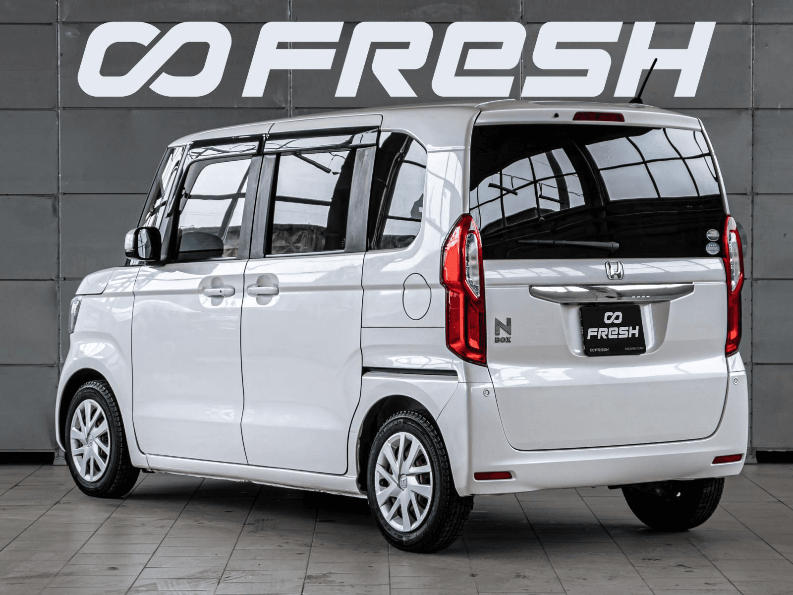 Honda N-BOX 2018 — миниатюра 2