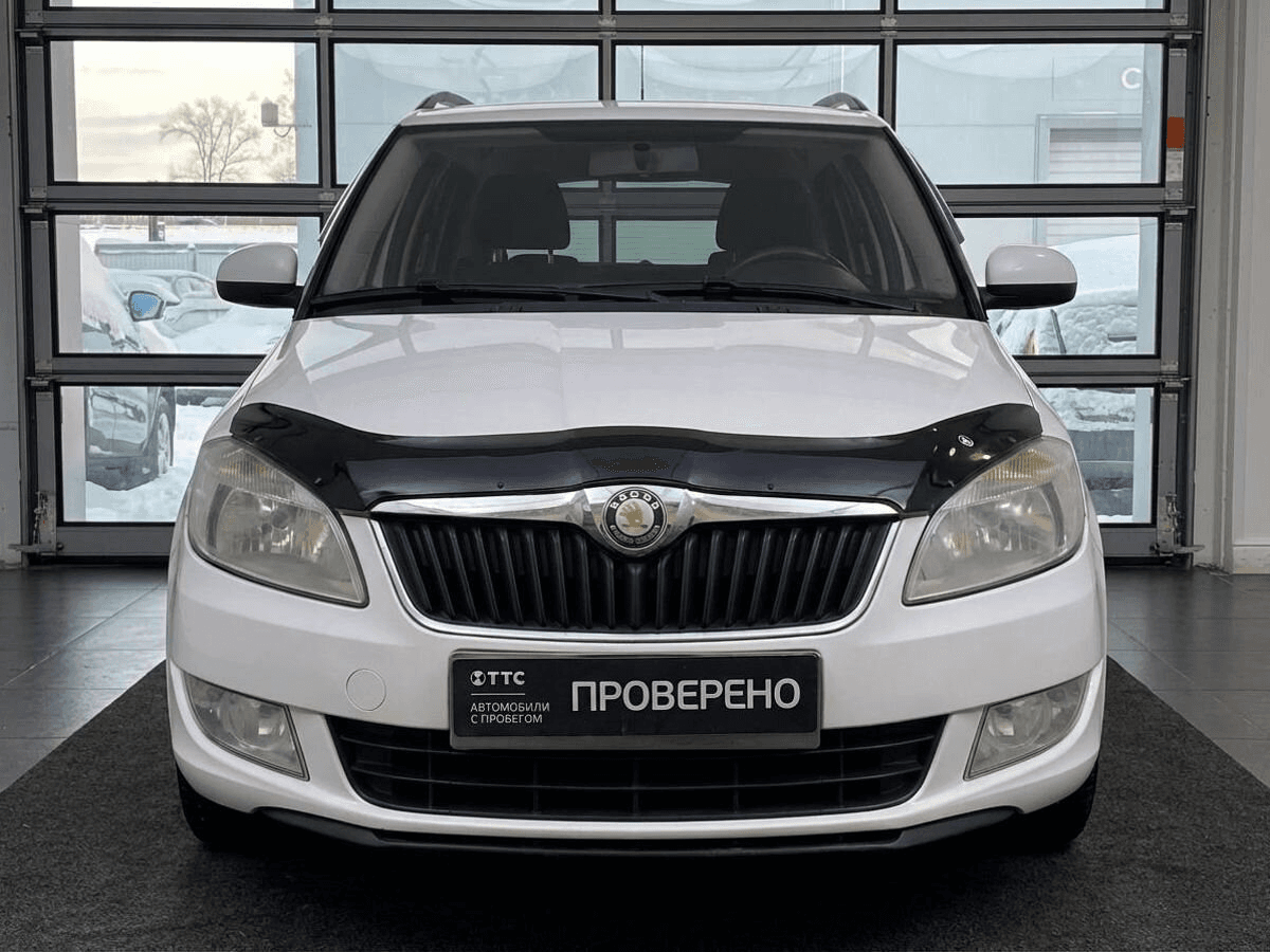 Skoda Fabia 2010 — миниатюра 2