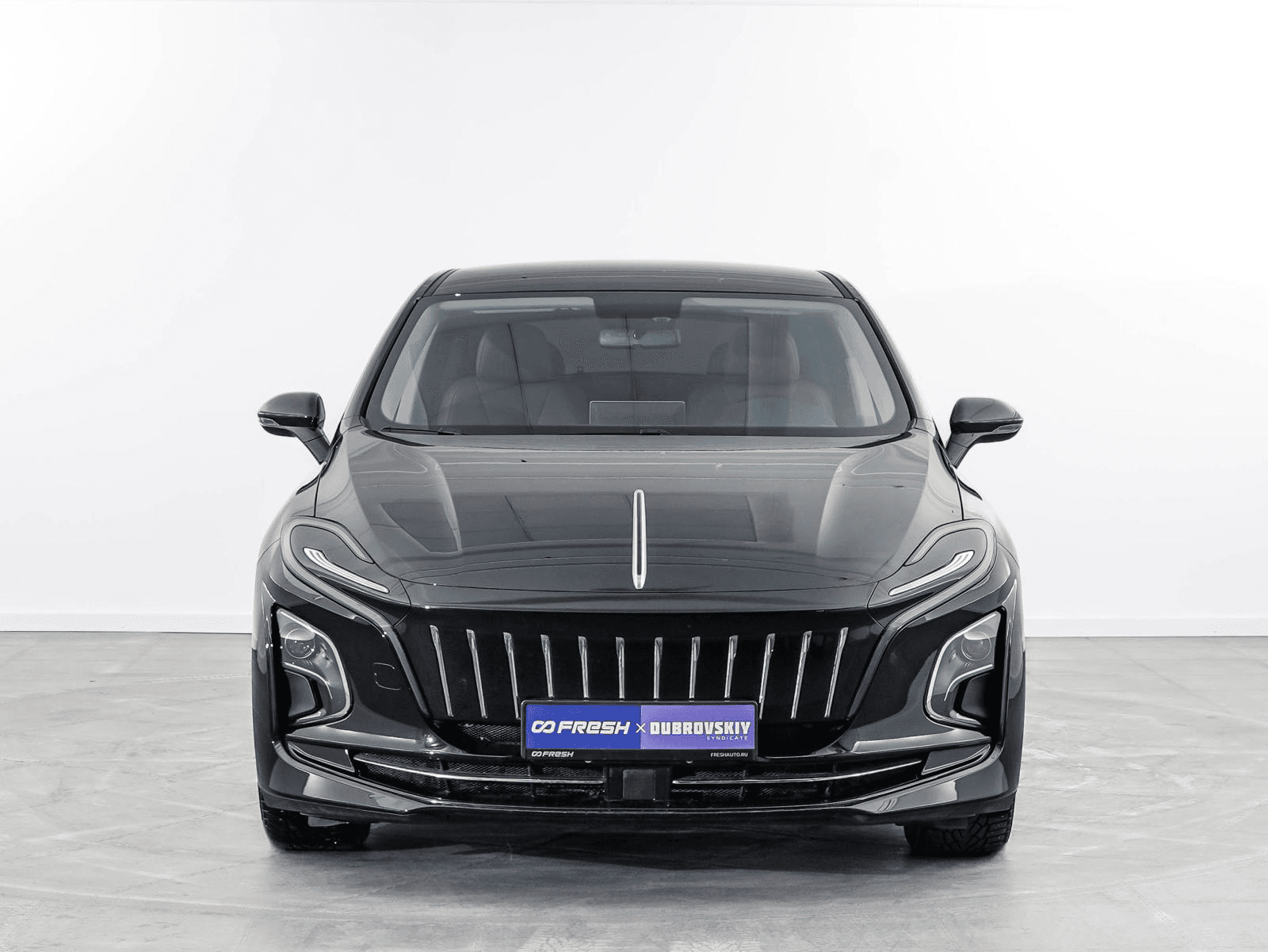 Hongqi E-QM5 2022 — миниатюра 3