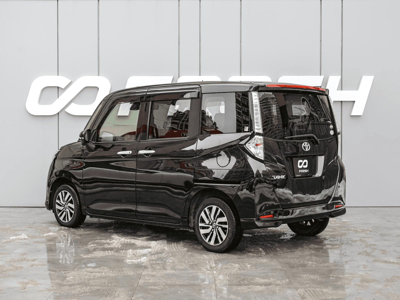 Toyota Tank 2018 — миниатюра 2