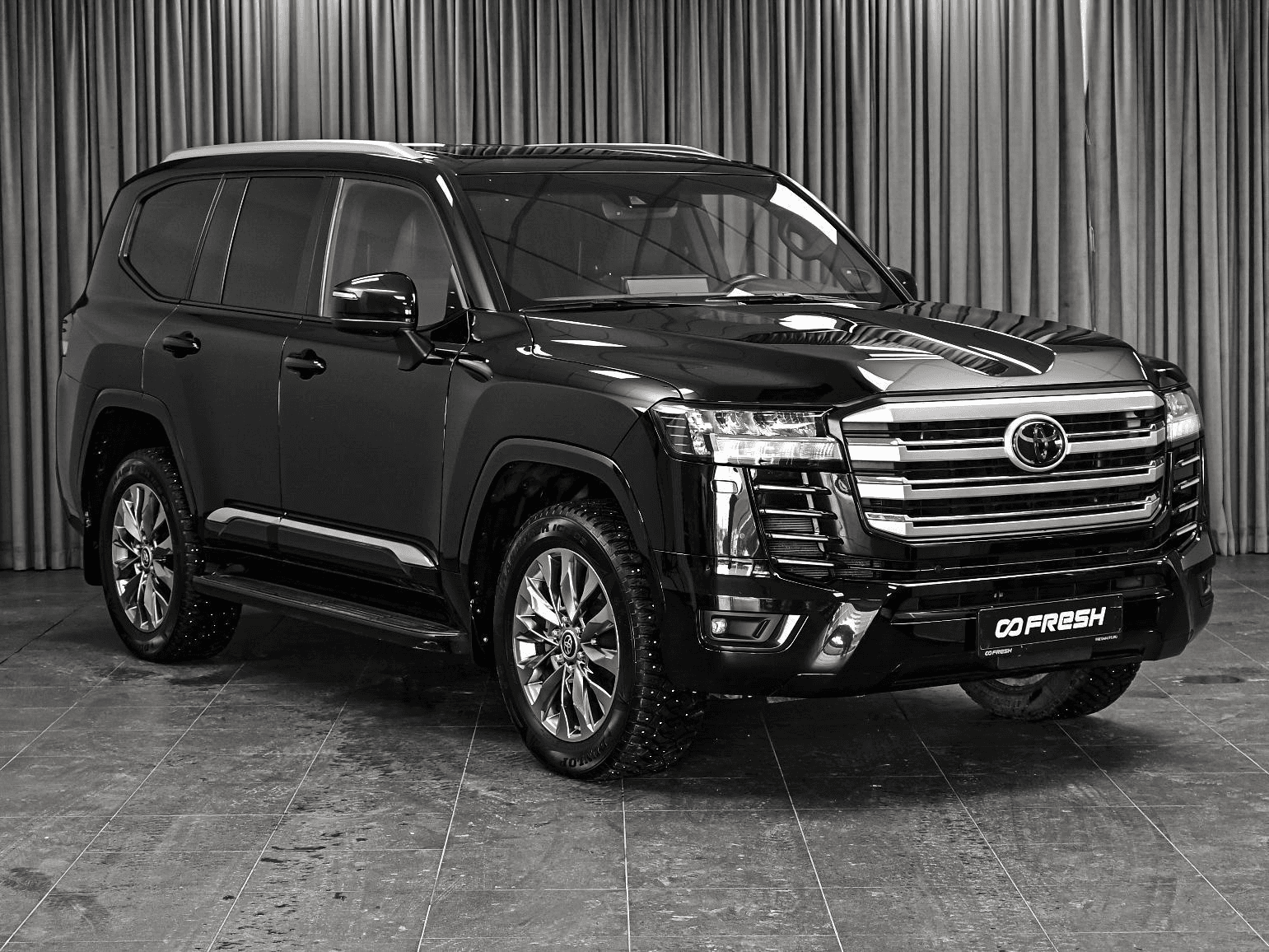 Toyota Land Cruiser 300 — купить