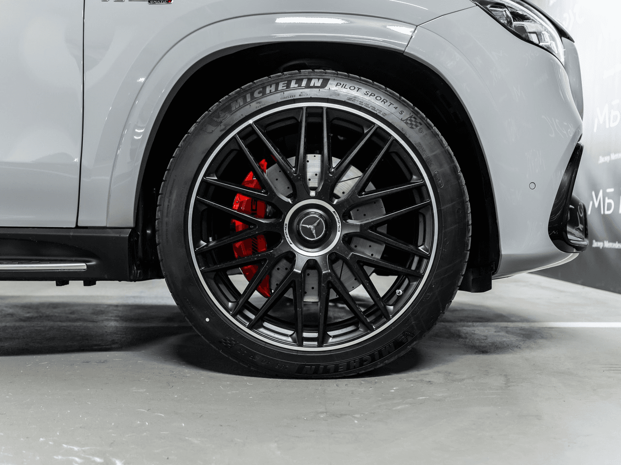 Mercedes-Benz GLS AMG 2025 — миниатюра 13