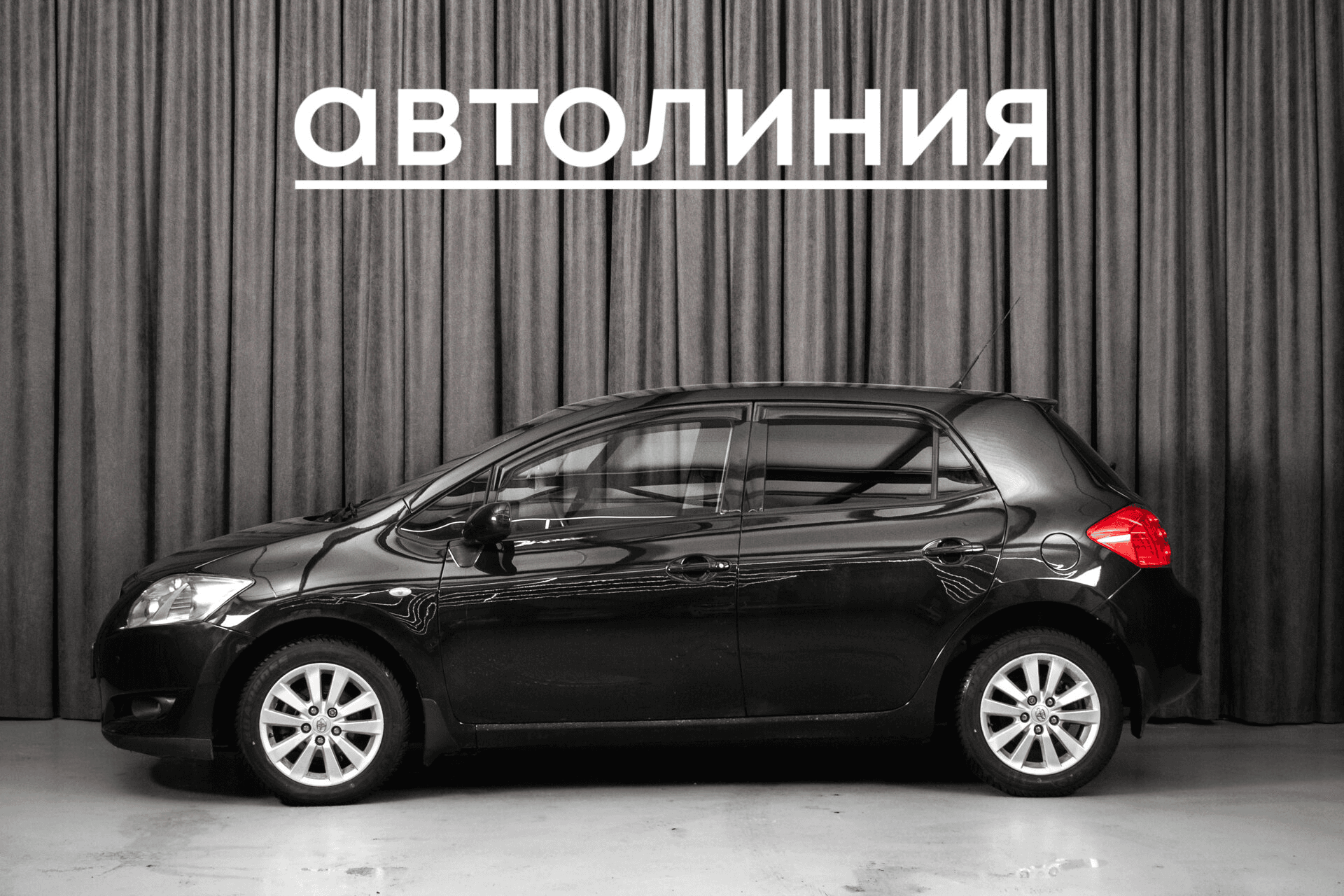 Toyota Auris 2008 — миниатюра 3
