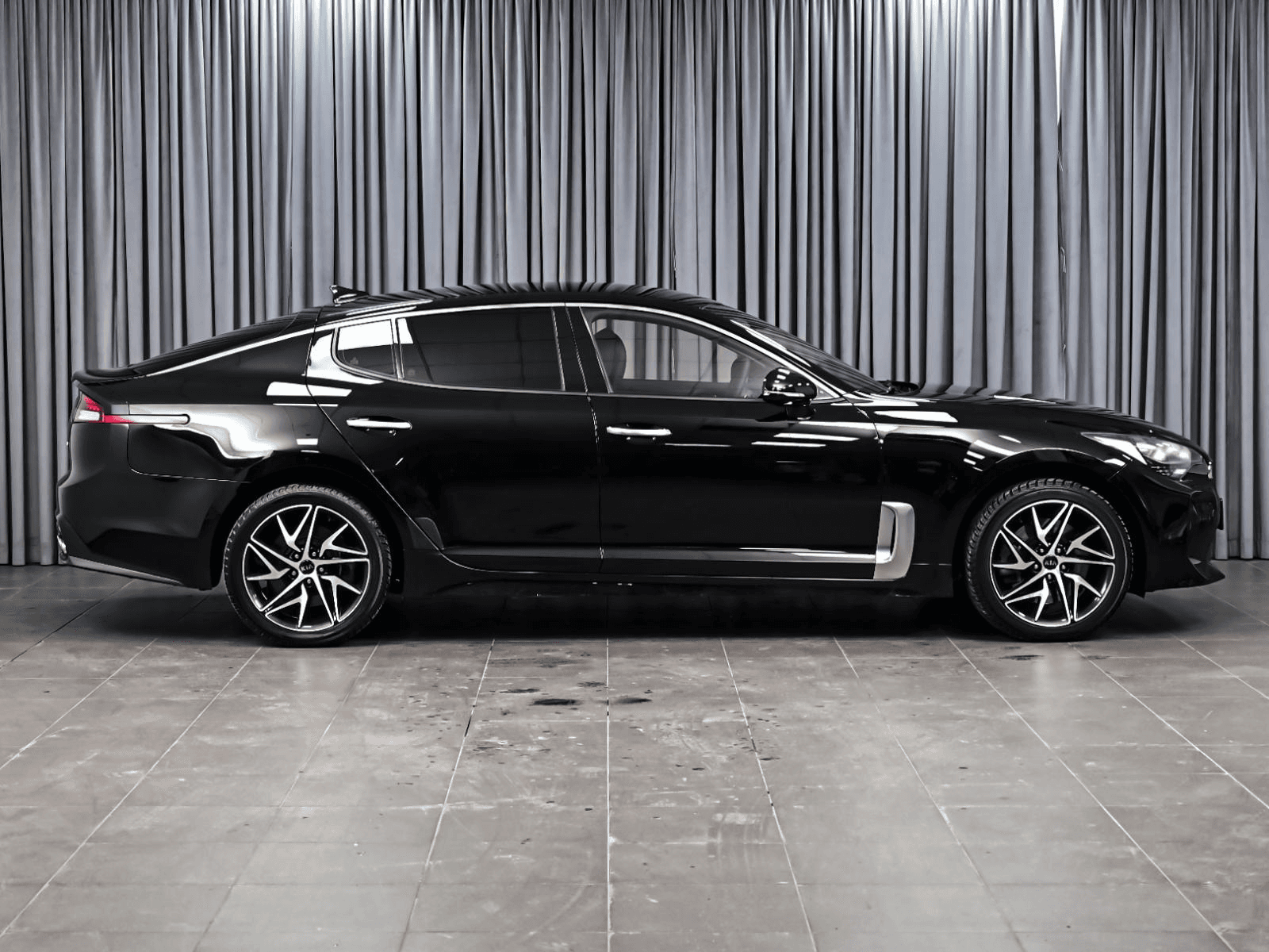 KIA Stinger 2021 — миниатюра 5