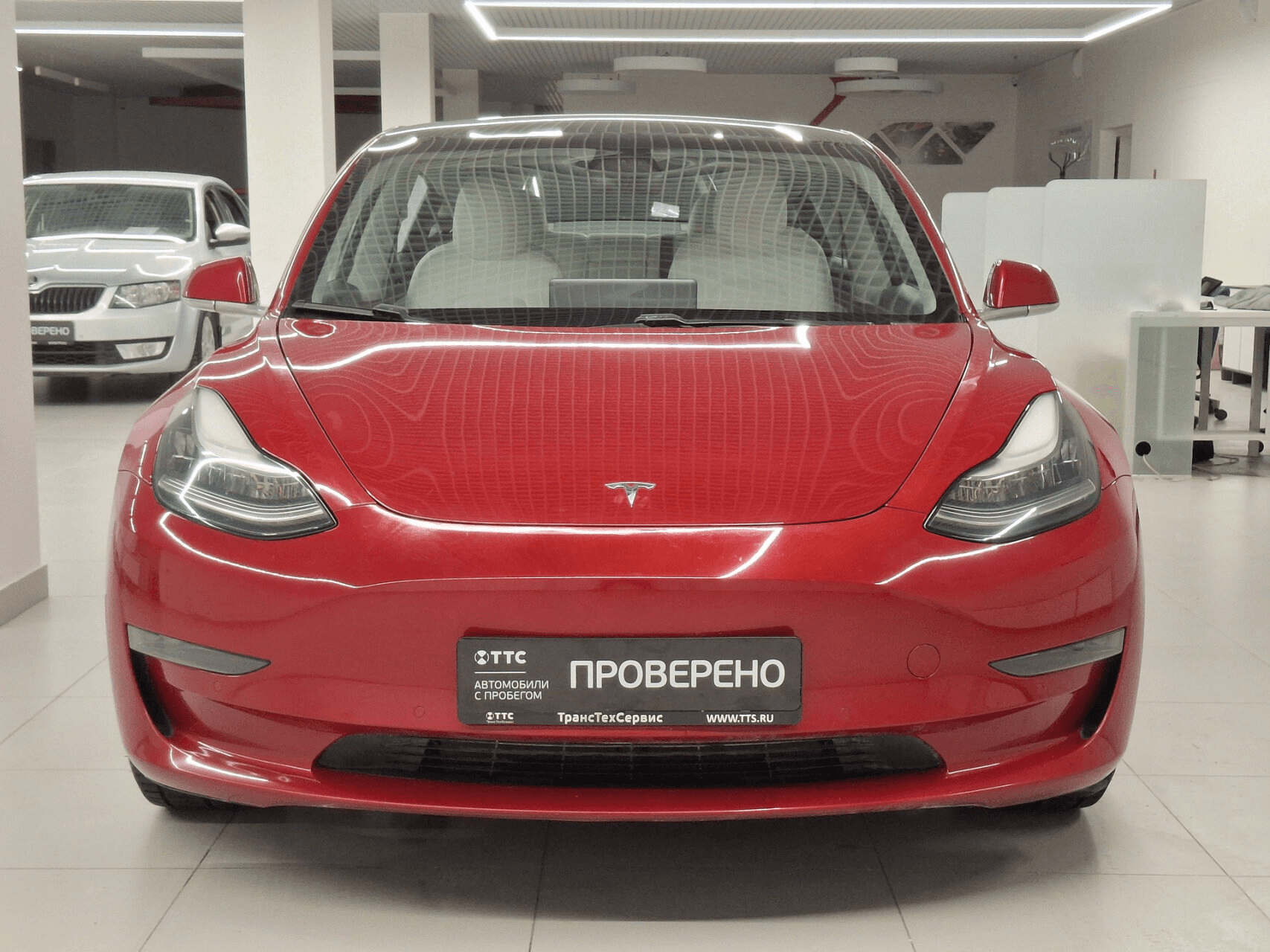 Tesla Model 3 2020 — миниатюра 2