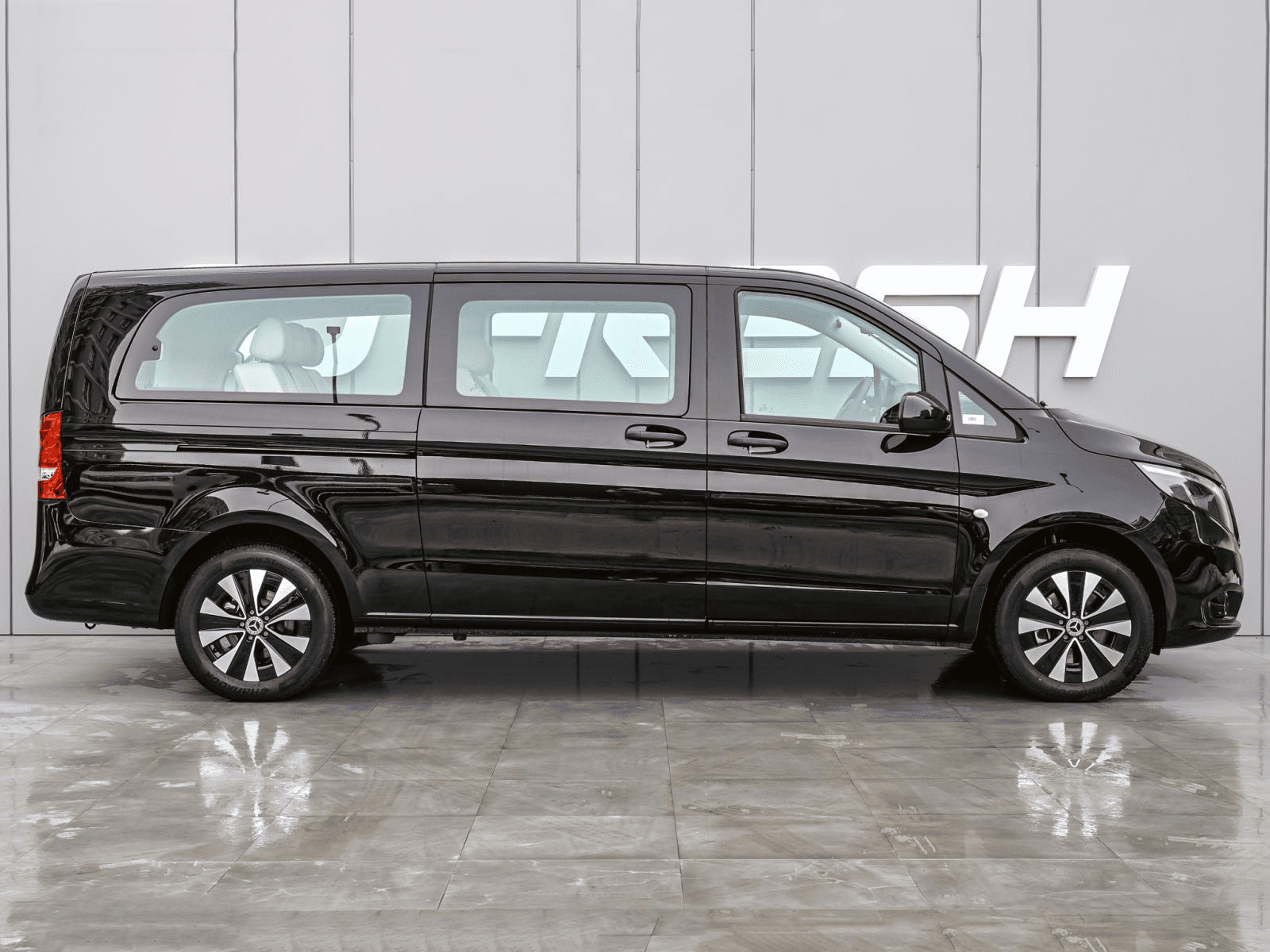 Mercedes-Benz Vito 2023 — миниатюра 5