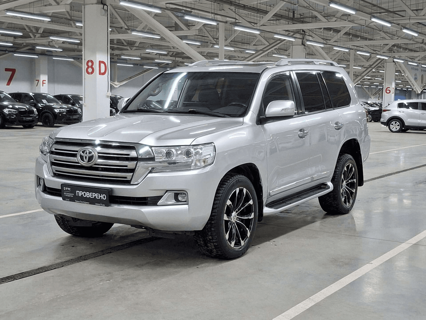 Toyota Land Cruiser 200 2009 — купить в Казань