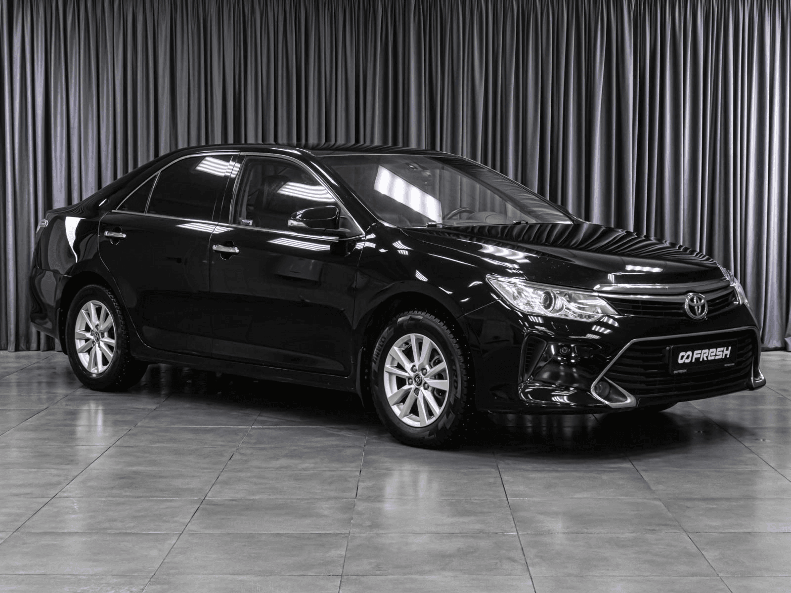 Toyota Camry 2016 — купить в Тюмень