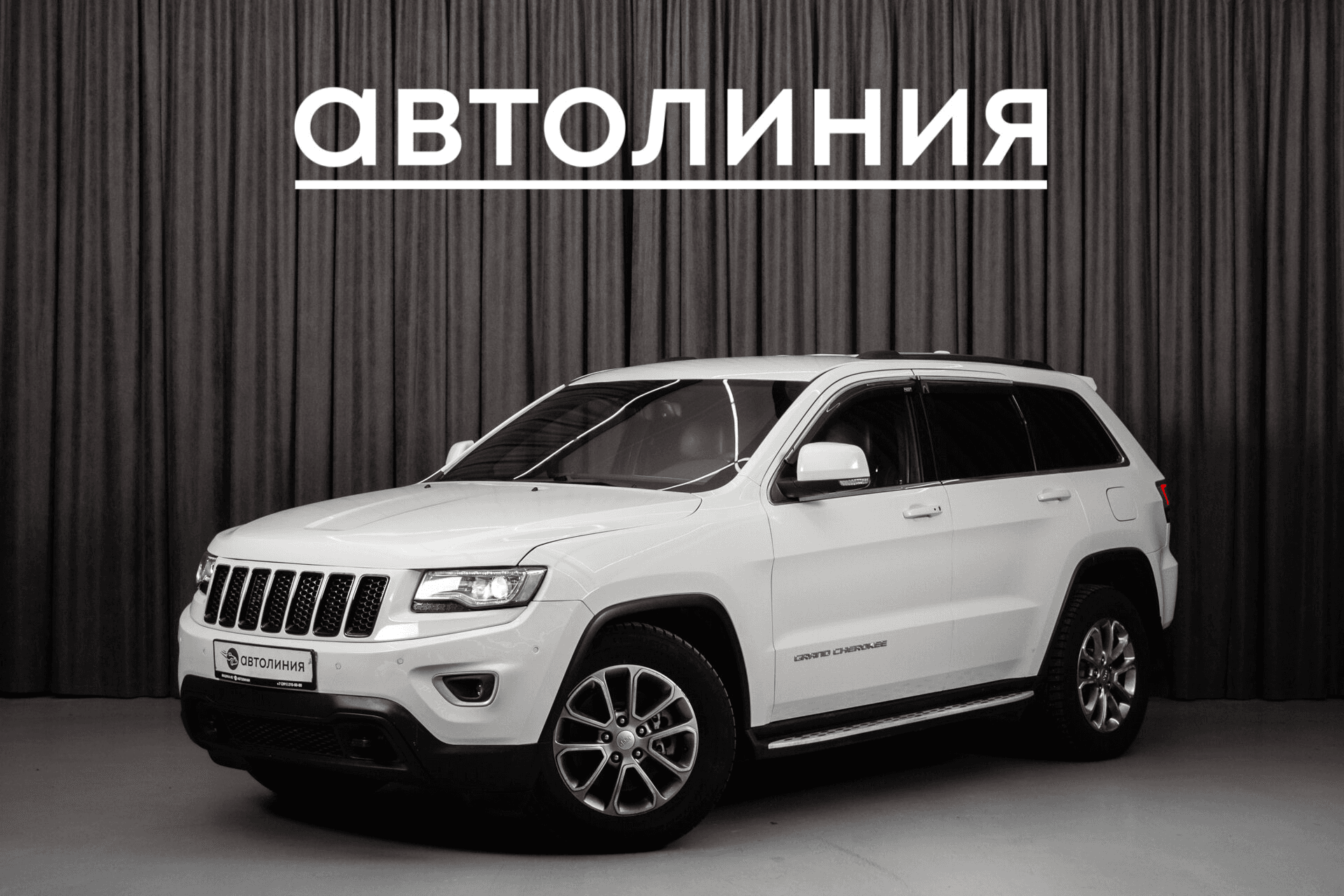 Jeep Grand Cherokee 2013 — купить в Красноярск