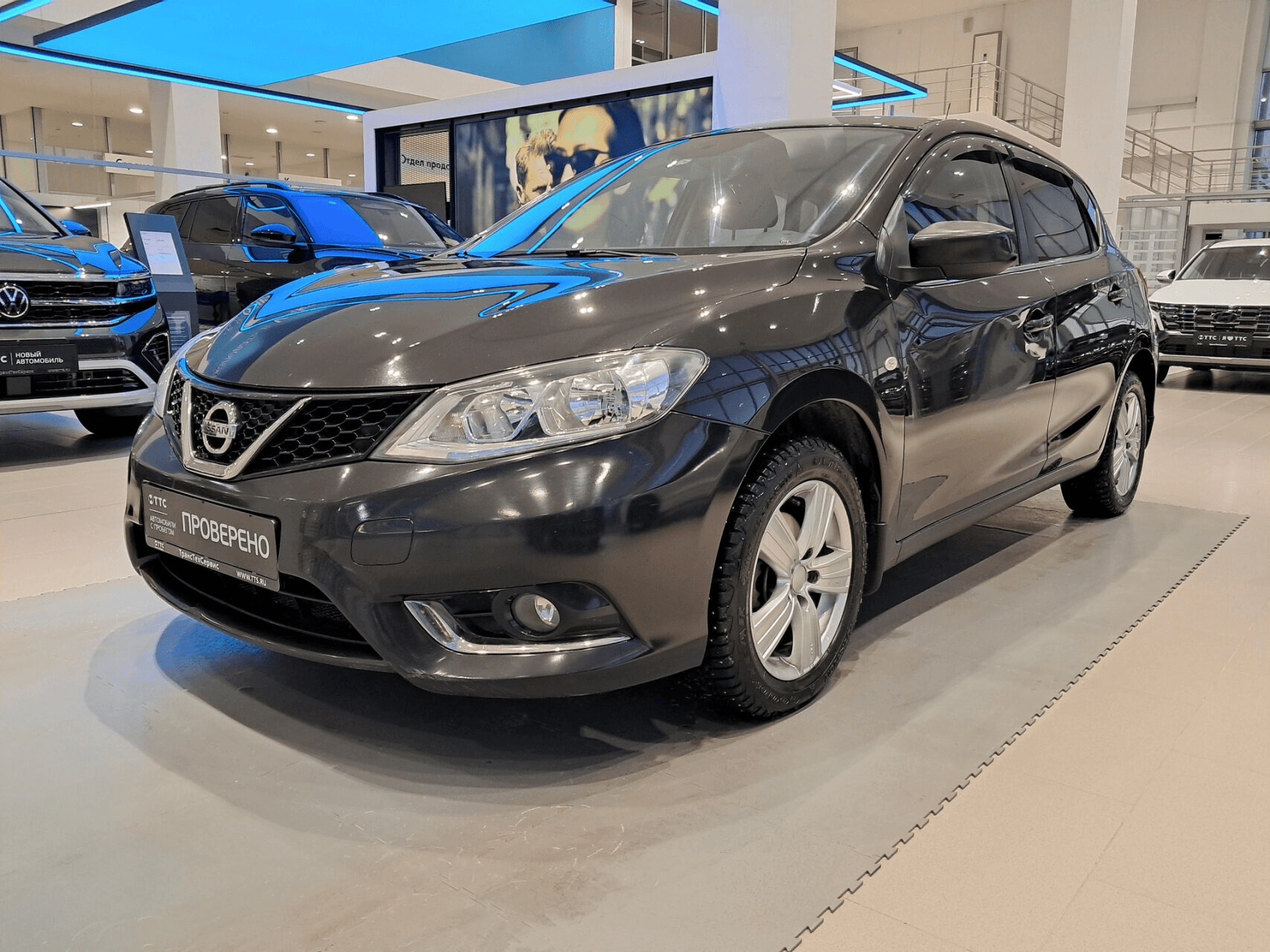 Nissan Tiida 2015 — купить в Казань