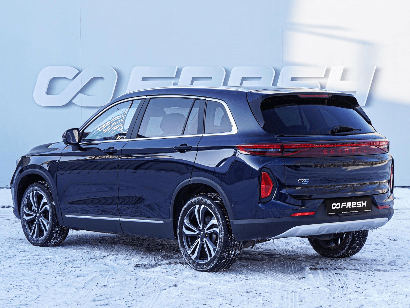 Skywell ET5 2023 — миниатюра 2