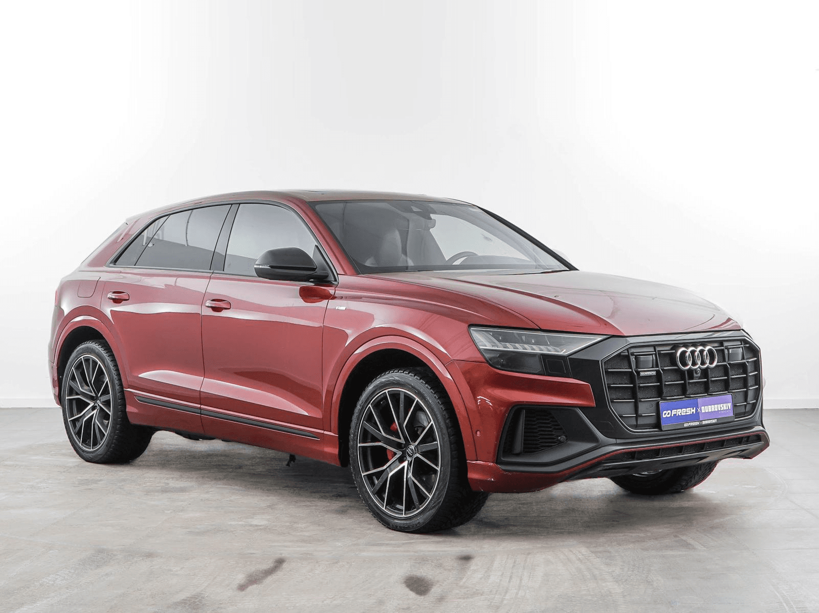 Audi Q8 2020 — купить в Москва