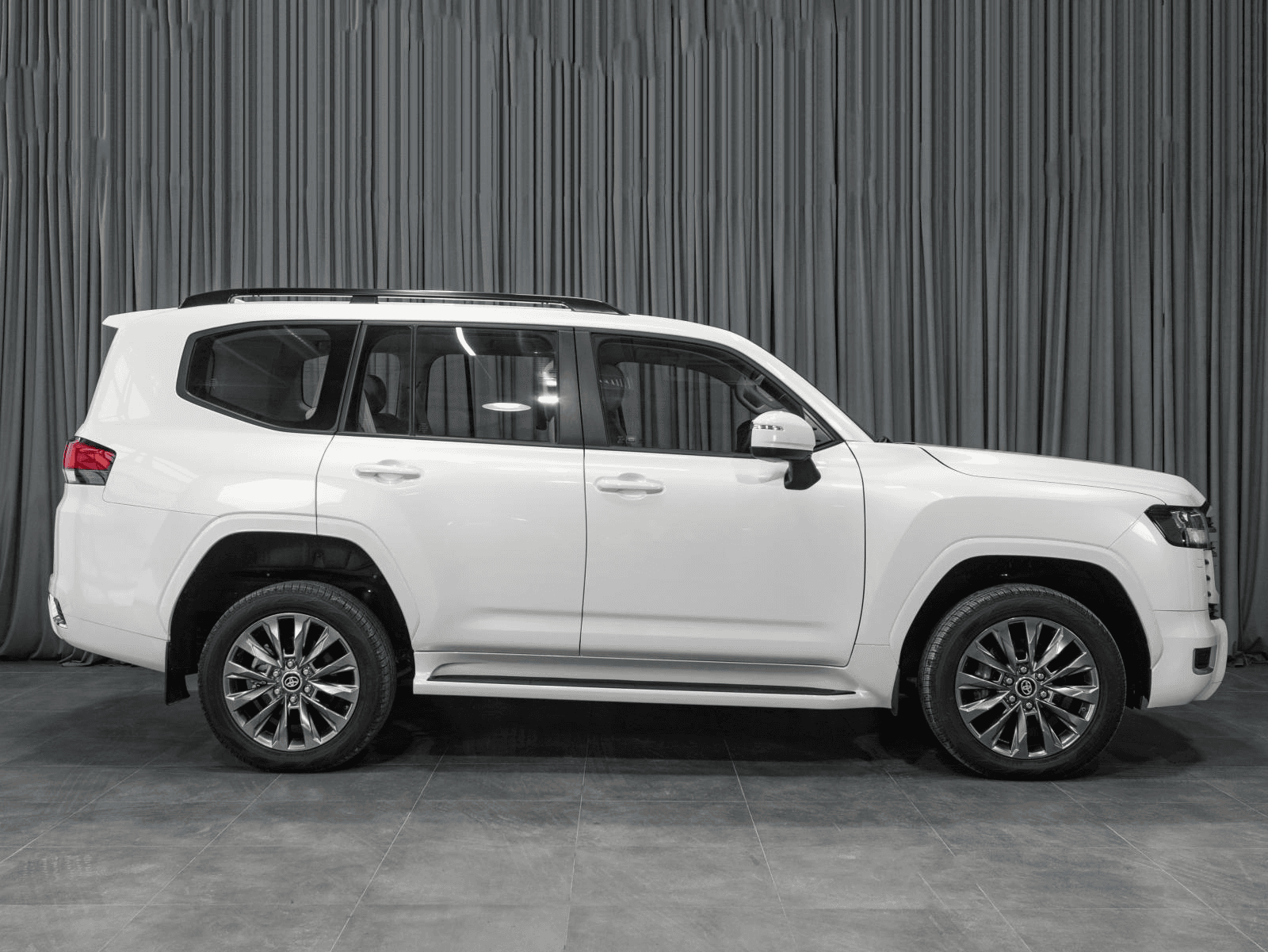 Toyota Land Cruiser 300 2022 — миниатюра 5