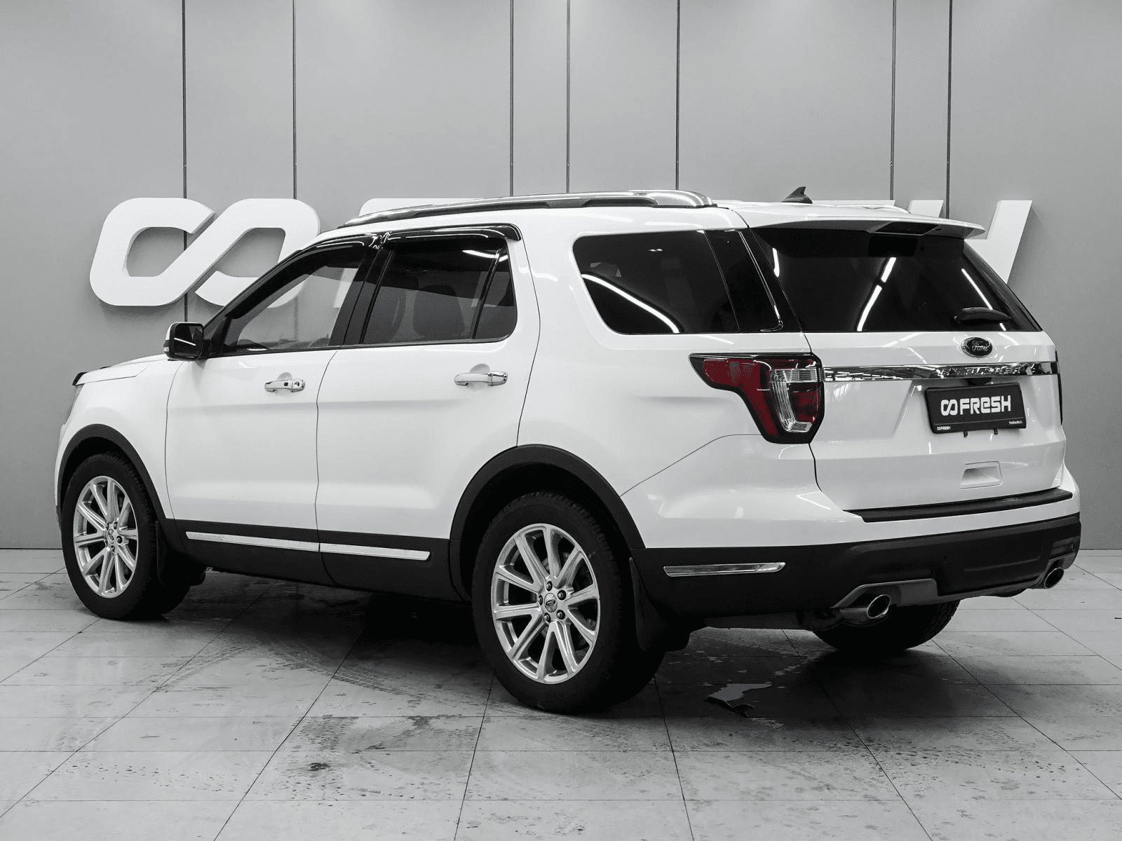 Ford Explorer 2019 — миниатюра 2