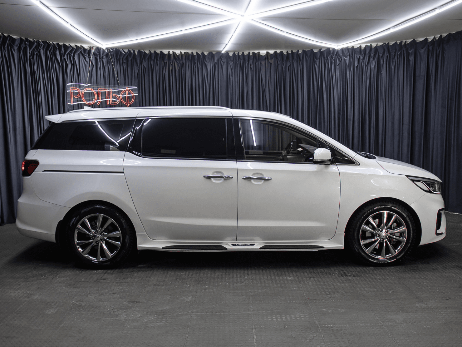 KIA Carnival 2019 — миниатюра 4