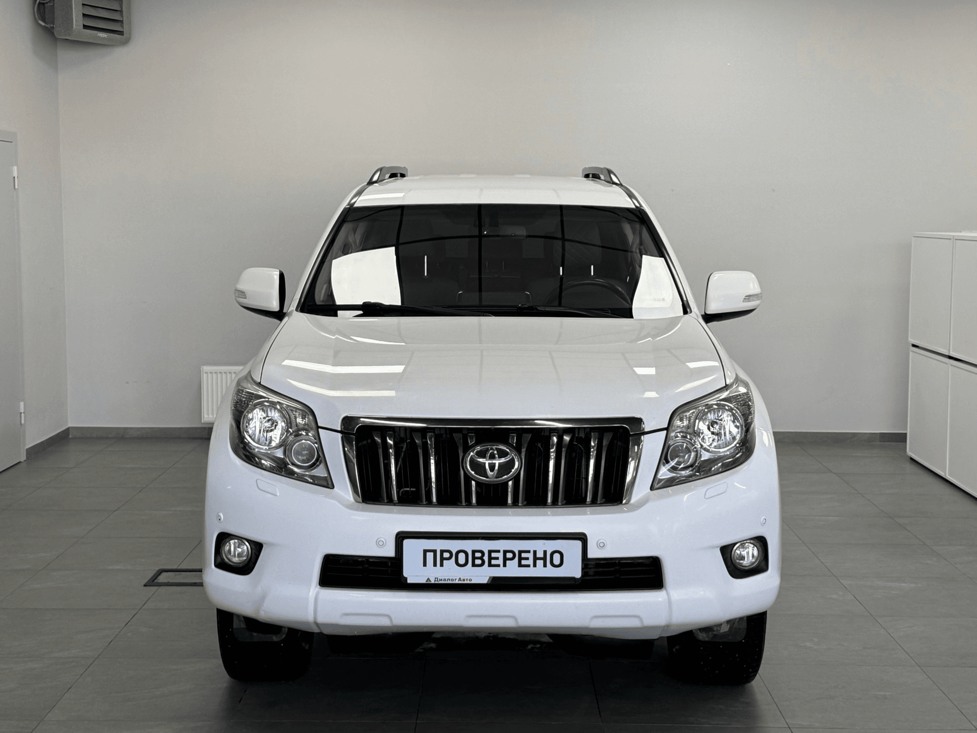 Toyota Land Cruiser Prado 2011 — миниатюра 2