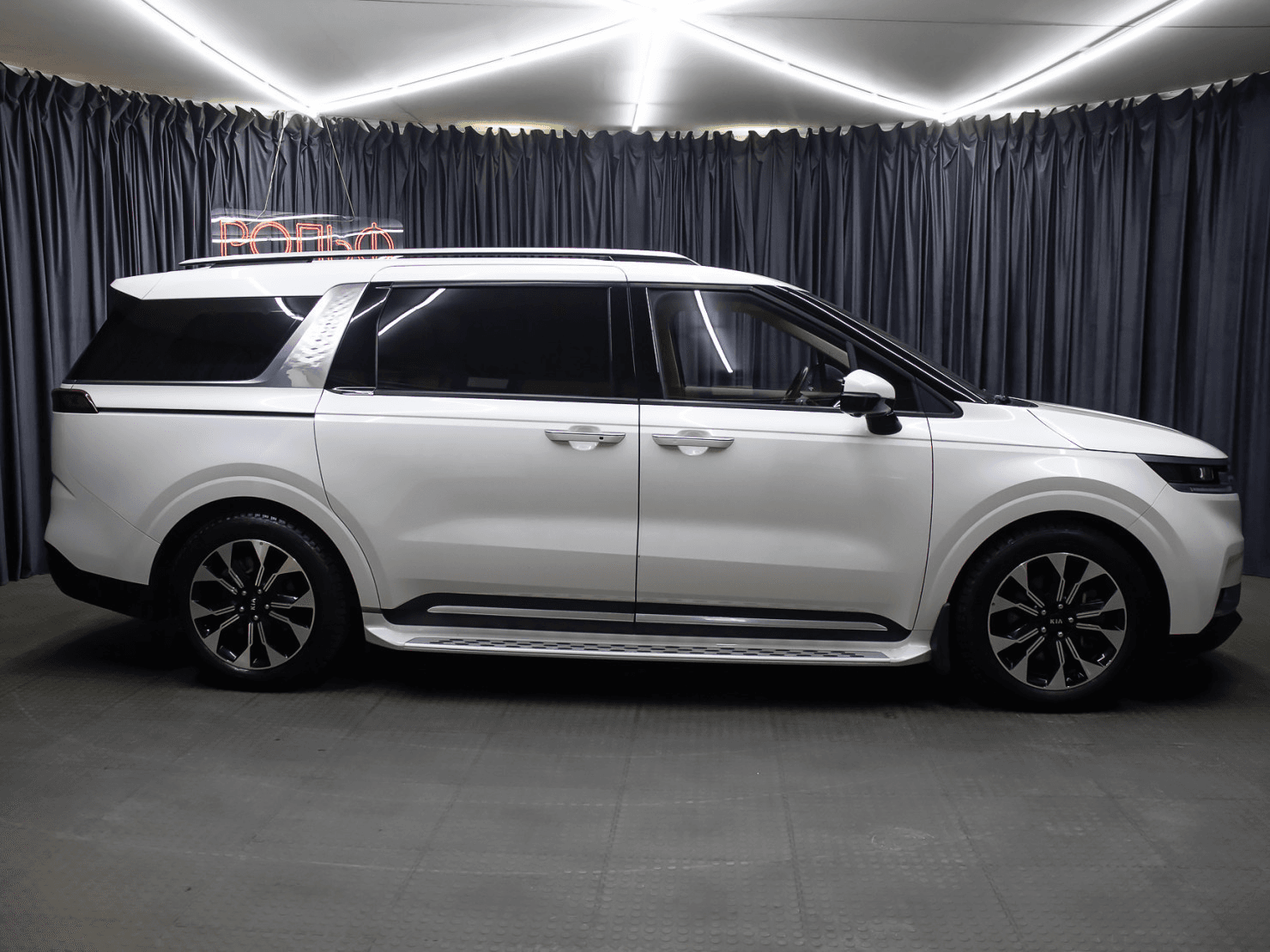 KIA Carnival 2021 — миниатюра 4