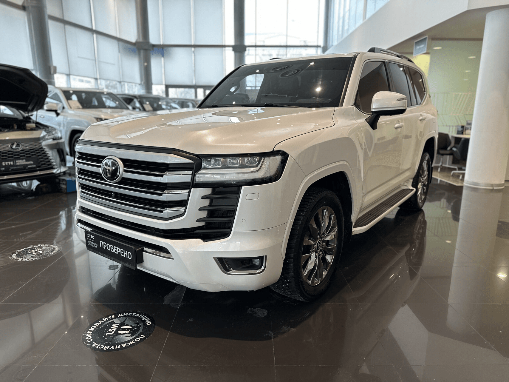 Toyota Land Cruiser 300 2021 — купить в Казань