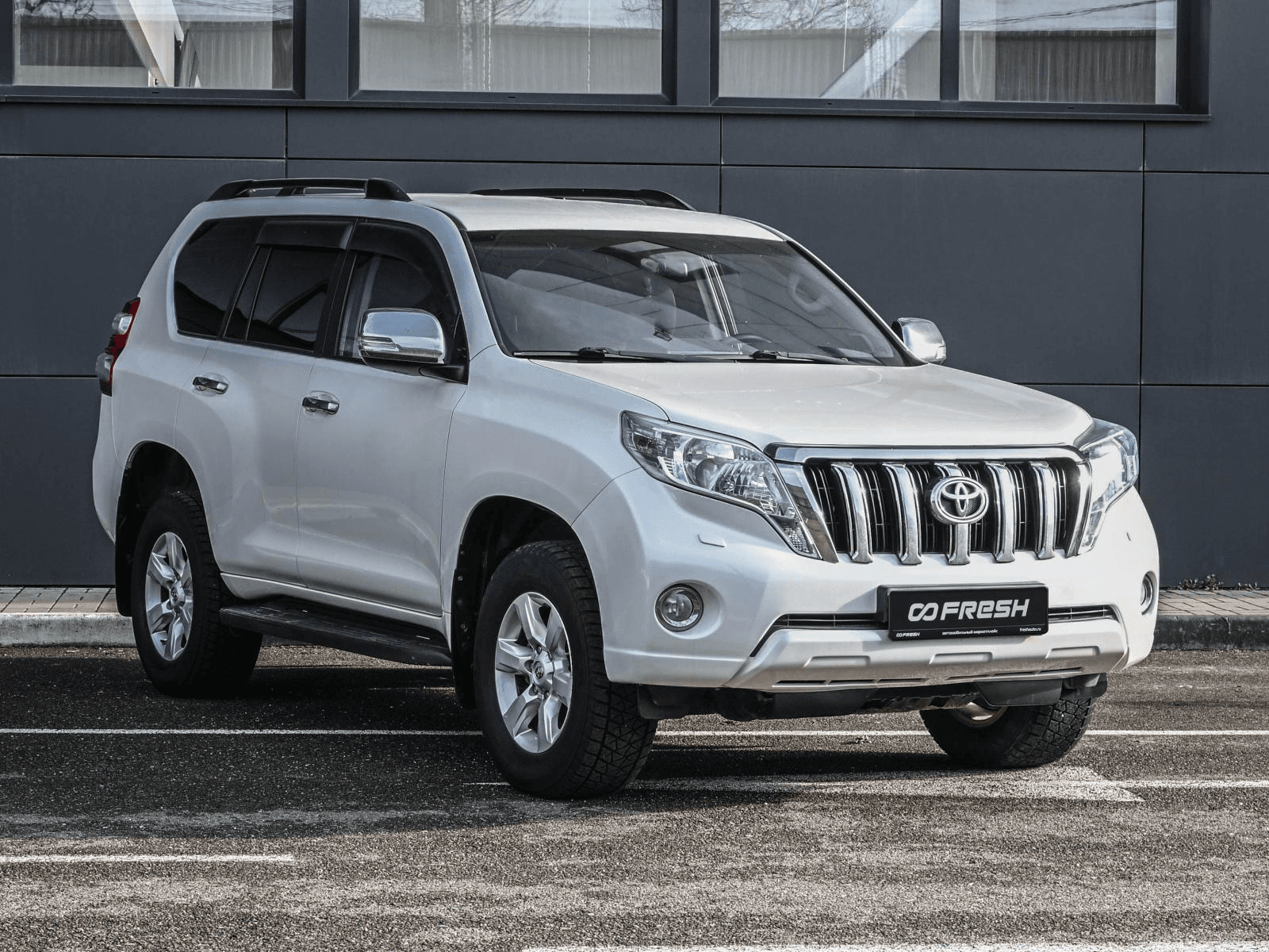 Toyota Land Cruiser Prado 2013 — купить в Новороссийск