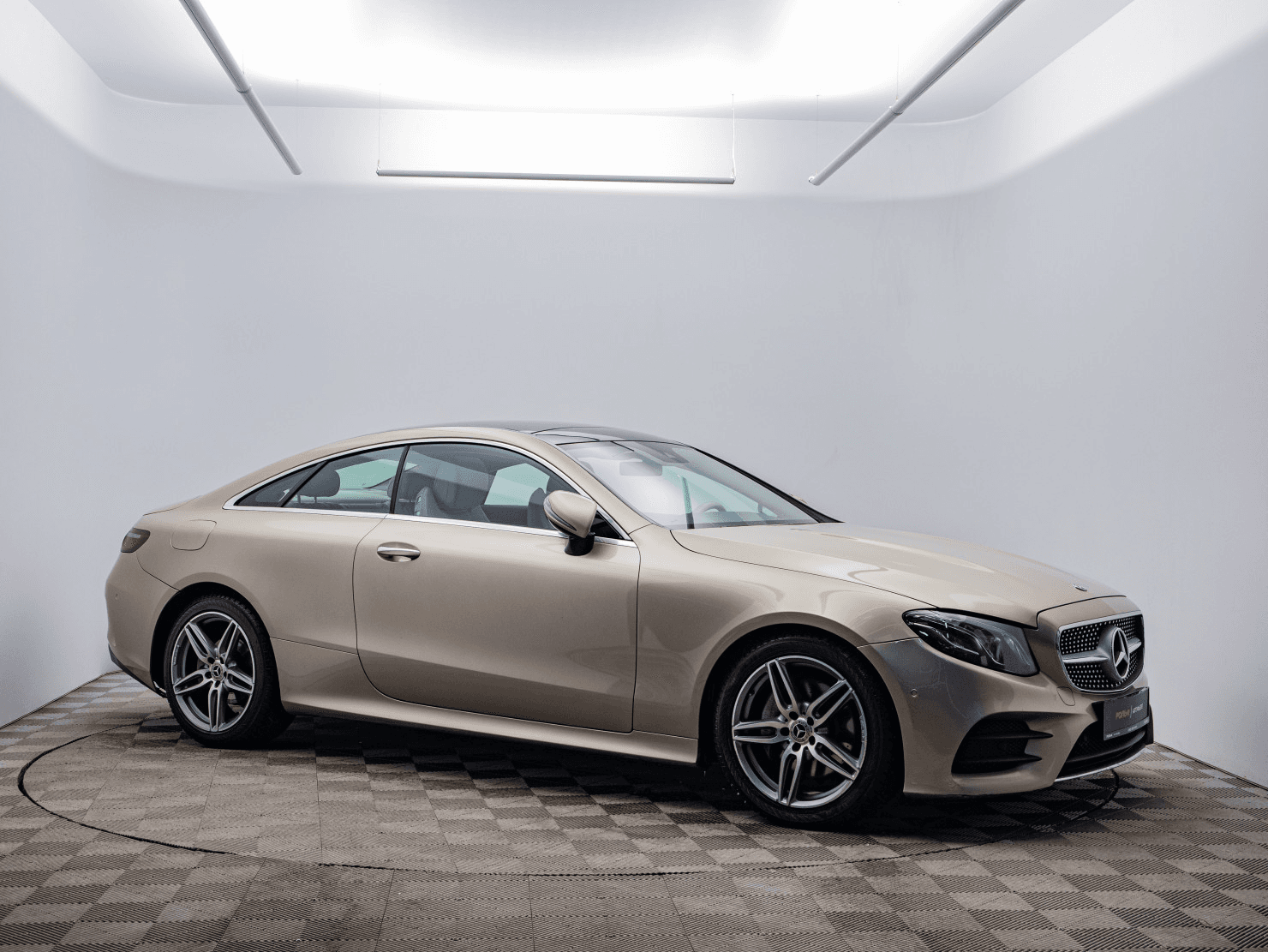 Mercedes-Benz E-Класс купе 2018 — миниатюра 3