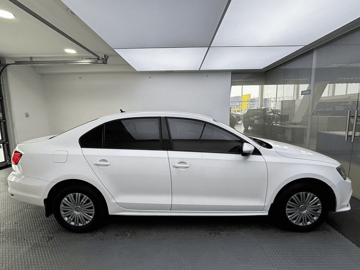 Volkswagen Jetta 2015 — миниатюра 4