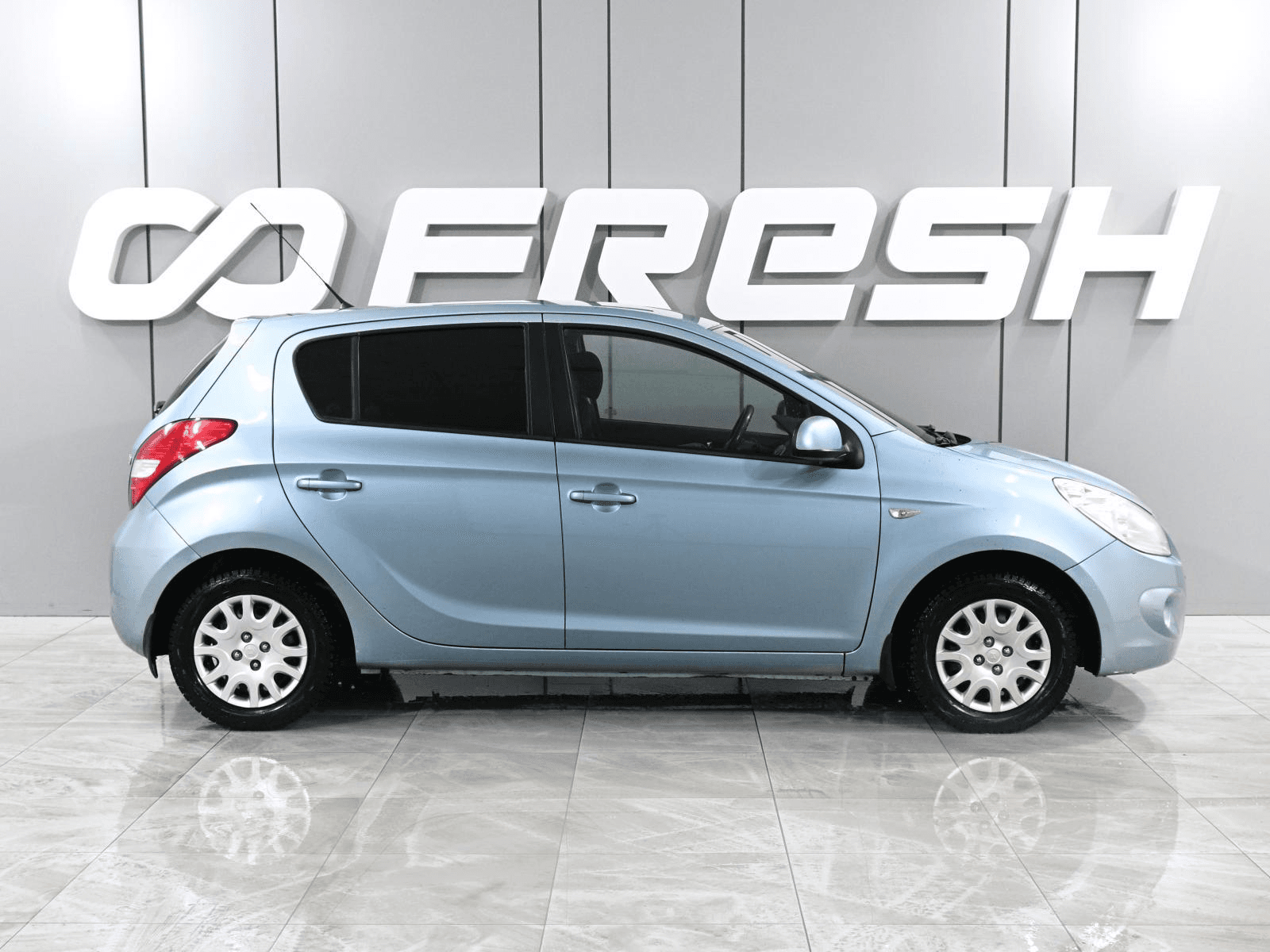 Hyundai i20 2010 — миниатюра 5