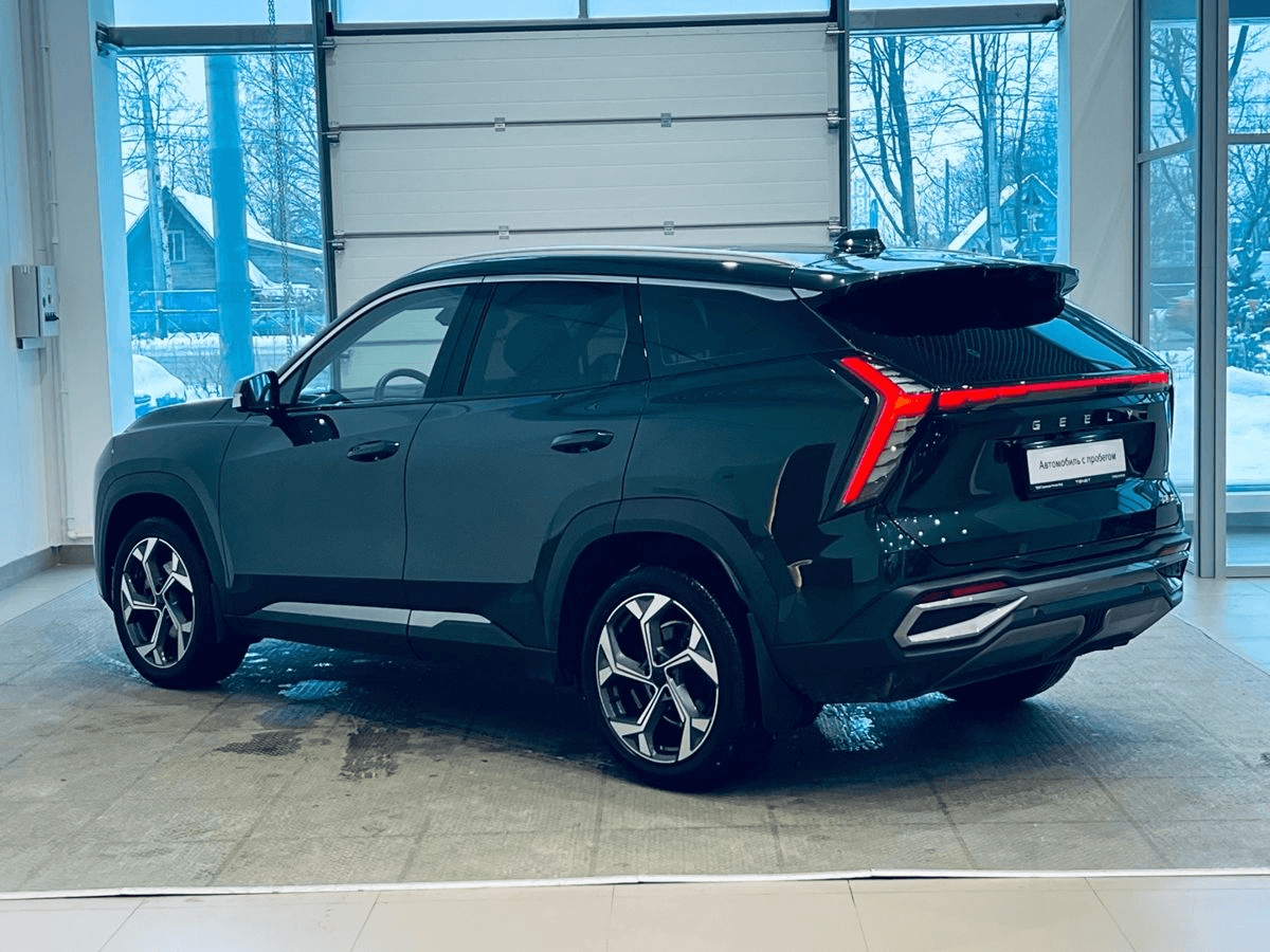 Geely Atlas 2023 — миниатюра 5