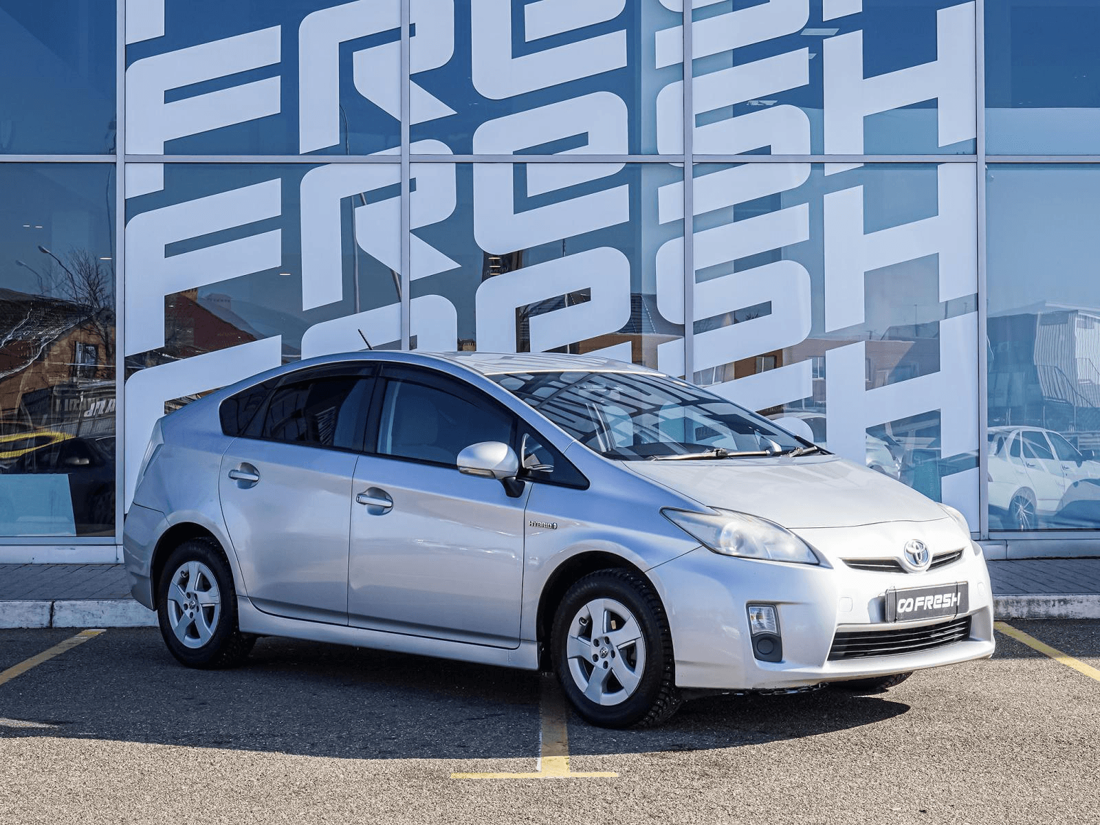 Toyota Prius — купить