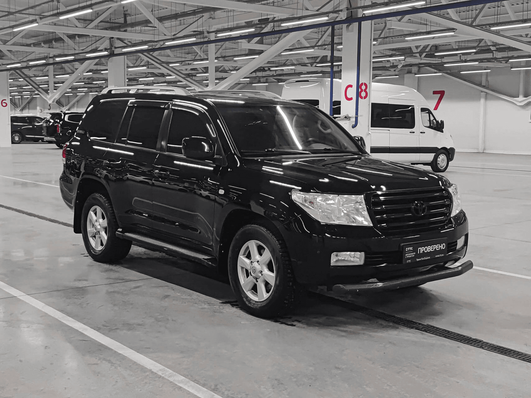 Toyota Land Cruiser 200 2011 — миниатюра 3