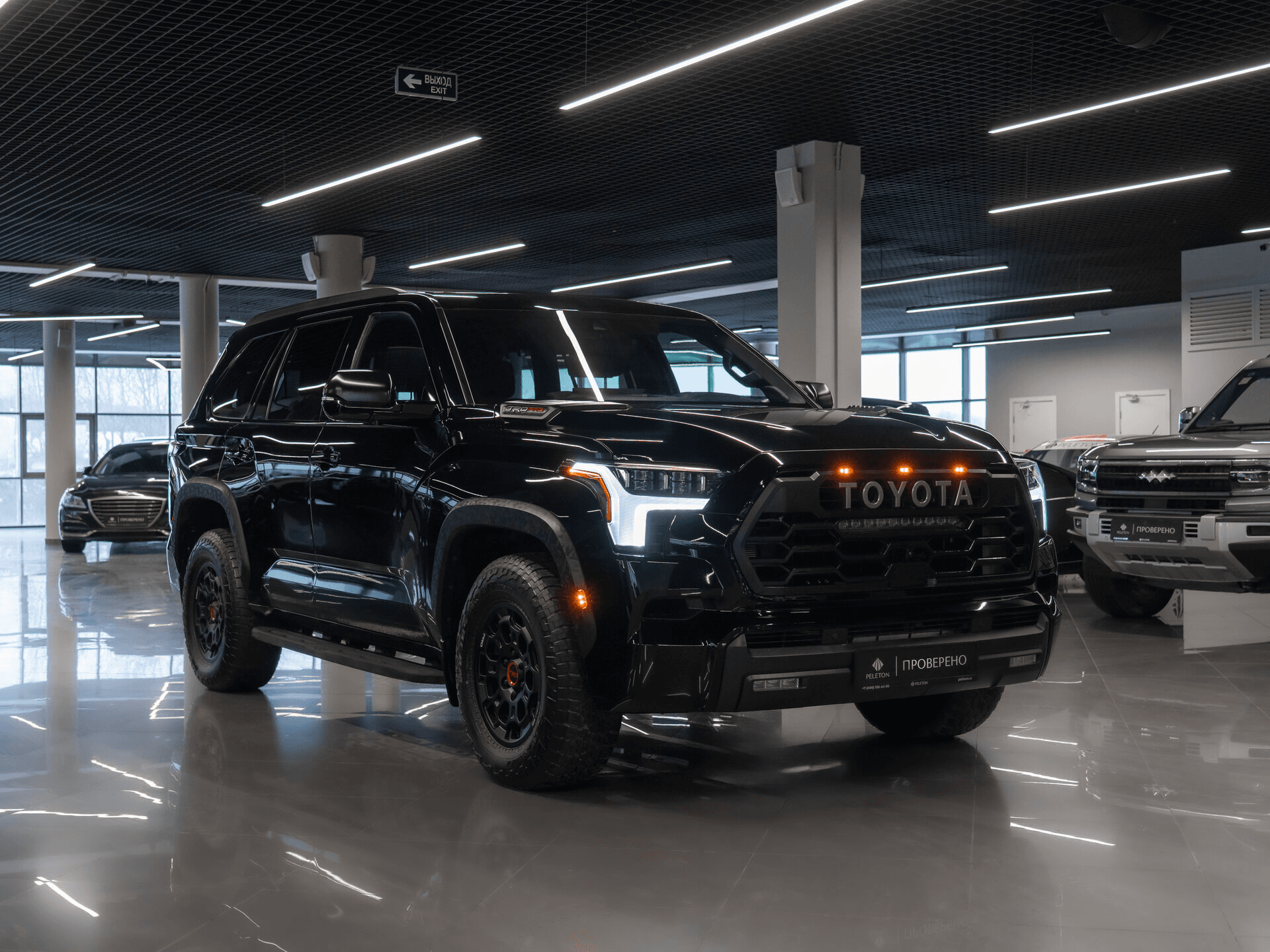 Toyota Sequoia 2024 — миниатюра 2