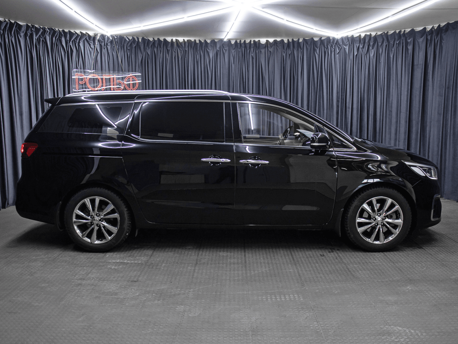 KIA Carnival 2019 — миниатюра 4