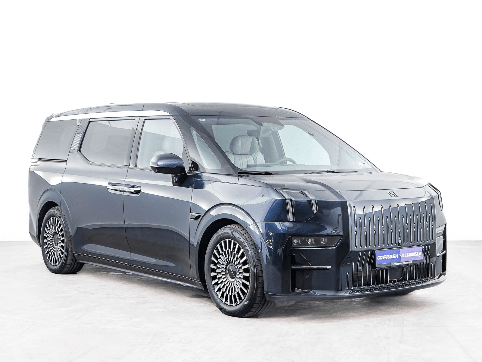 Zeekr 009 2023 — купить в Москва