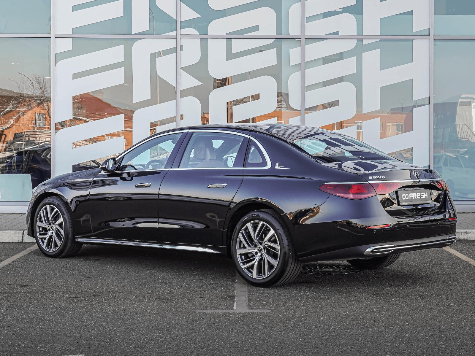 Mercedes-Benz E-Класс 2024 — миниатюра 2