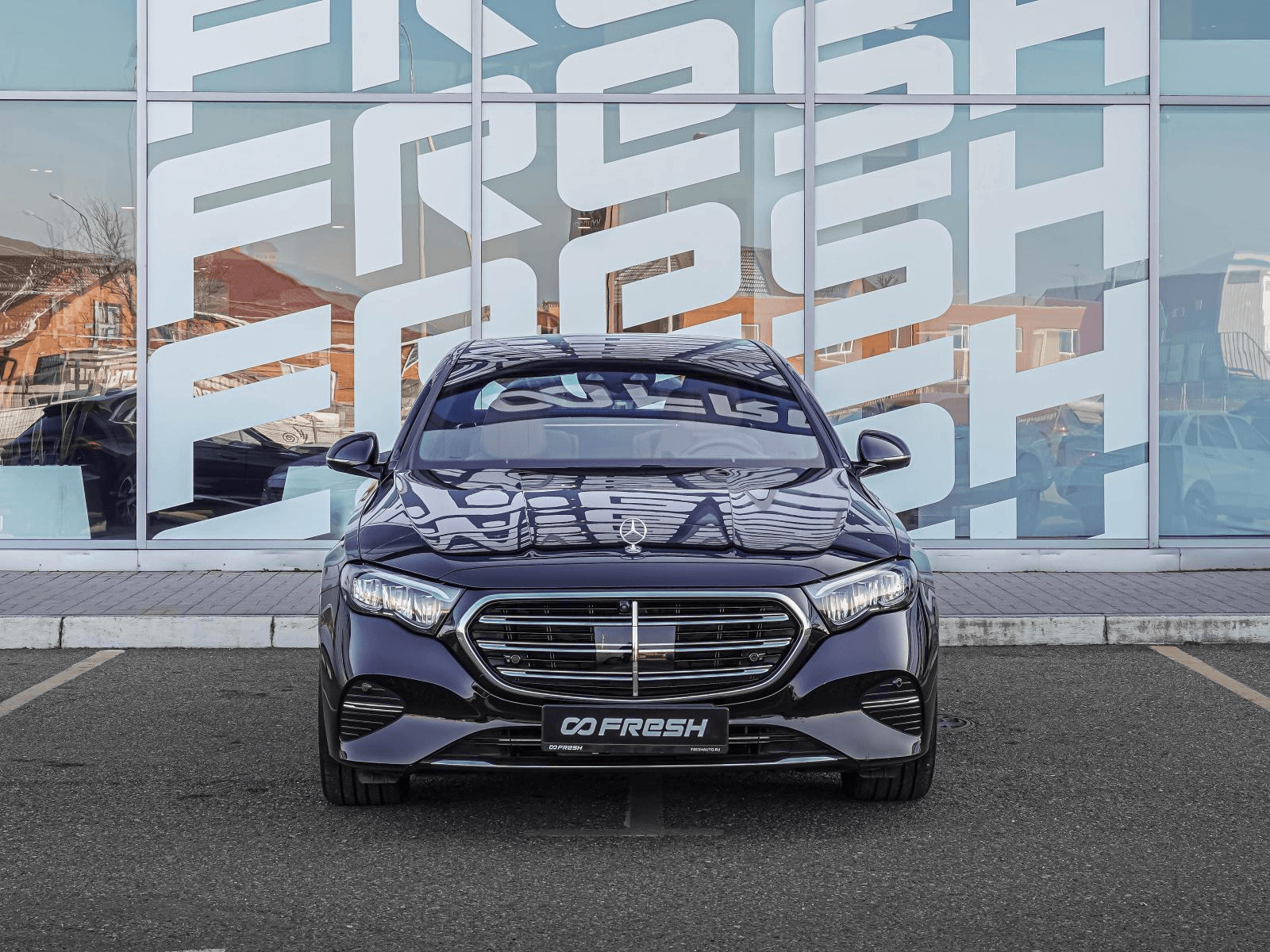 Mercedes-Benz E-Класс 2024 — миниатюра 3