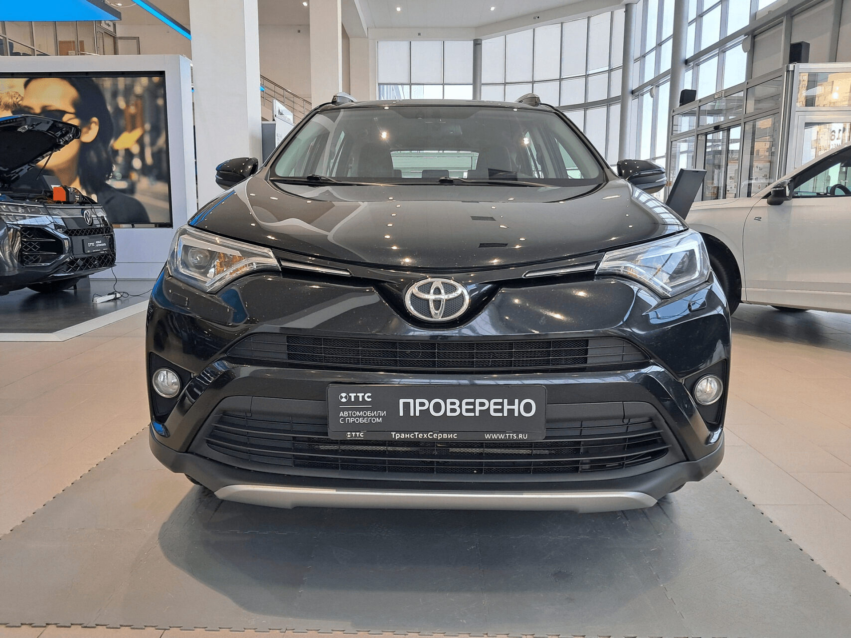 Toyota RAV4 2018 — миниатюра 2