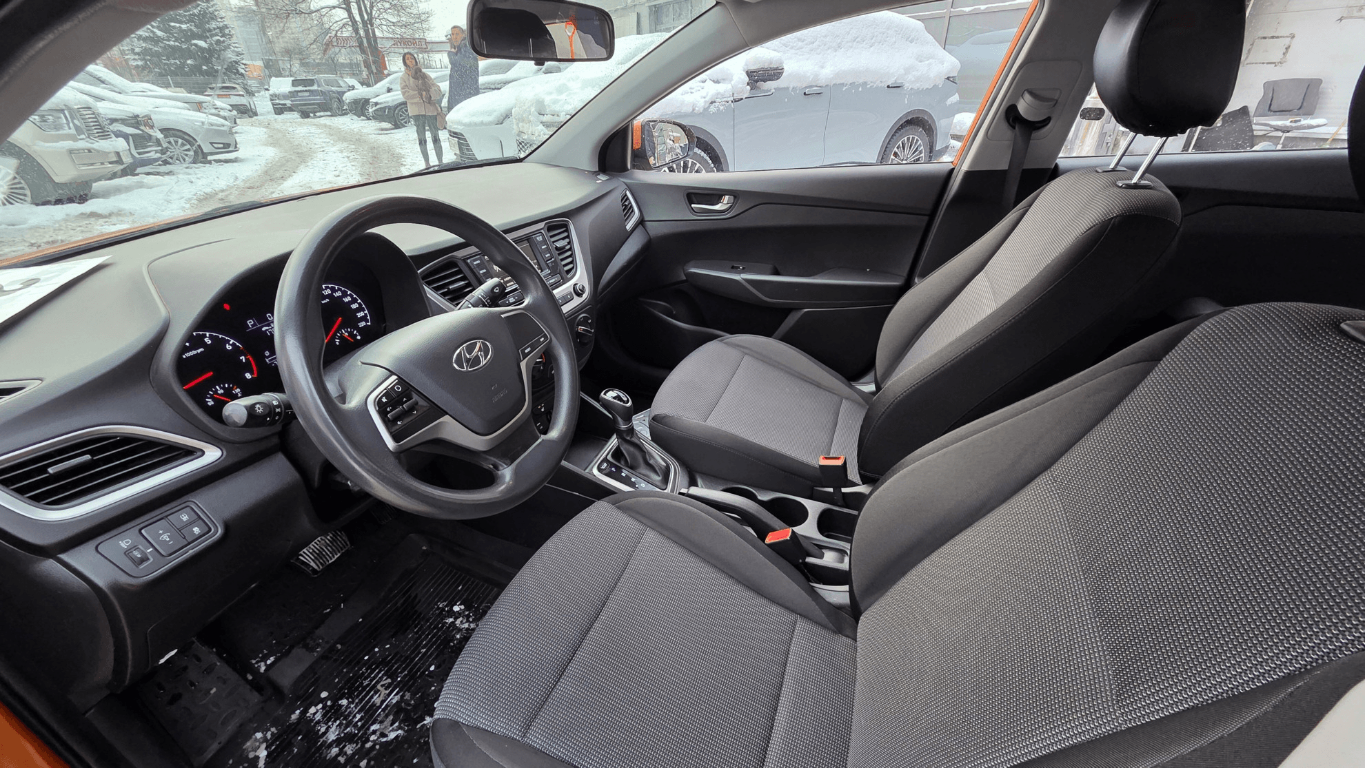 Hyundai Solaris 2017 — миниатюра 5