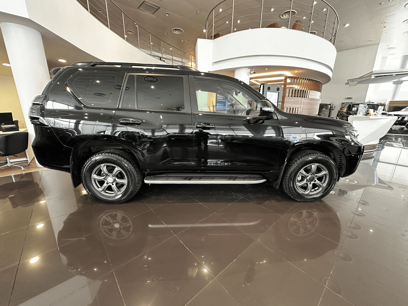 Toyota Land Cruiser Prado 2021 — миниатюра 4