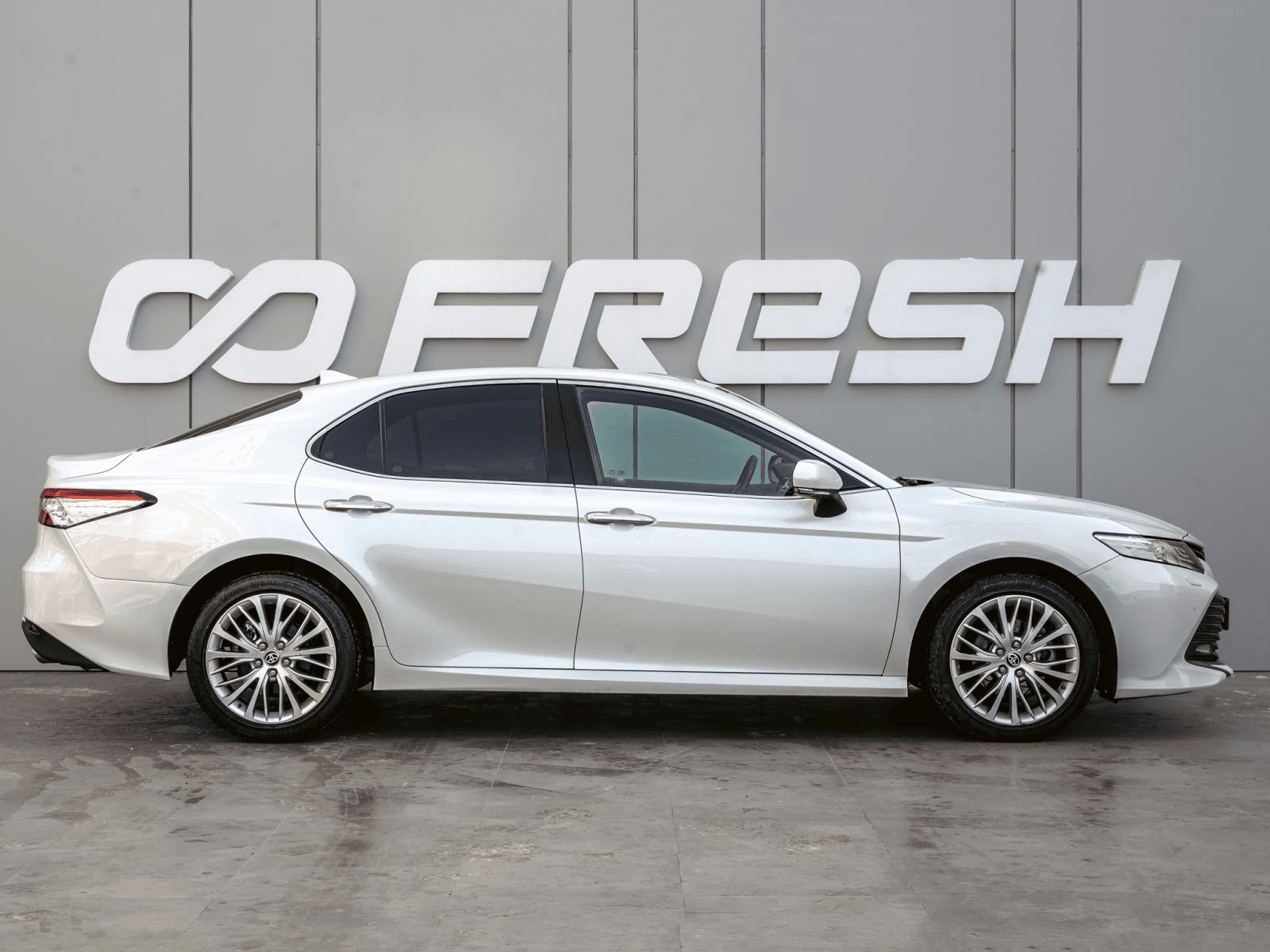 Toyota Camry 2020 — миниатюра 5