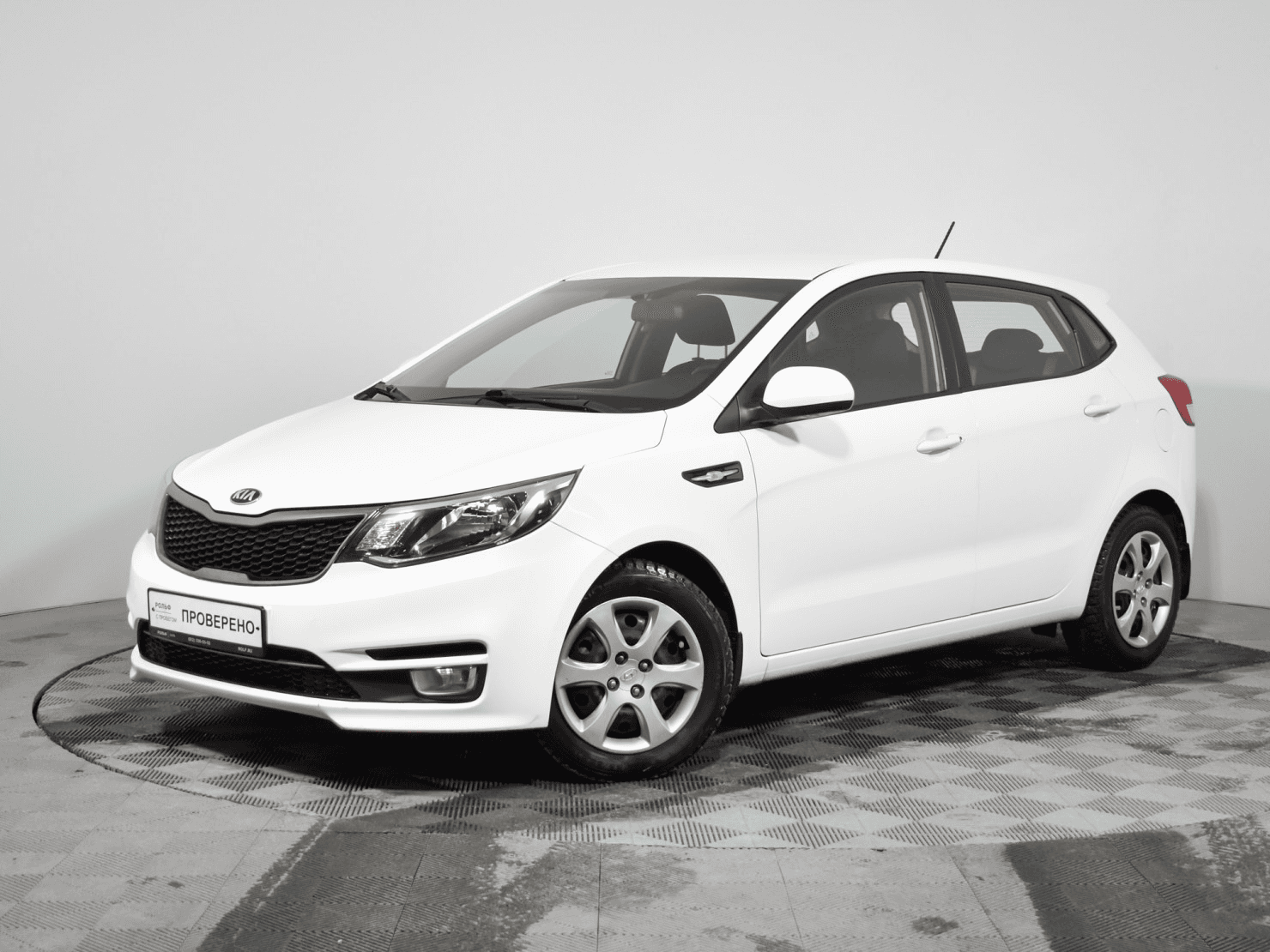 KIA Rio 2017 — купить в Санкт-Петербург