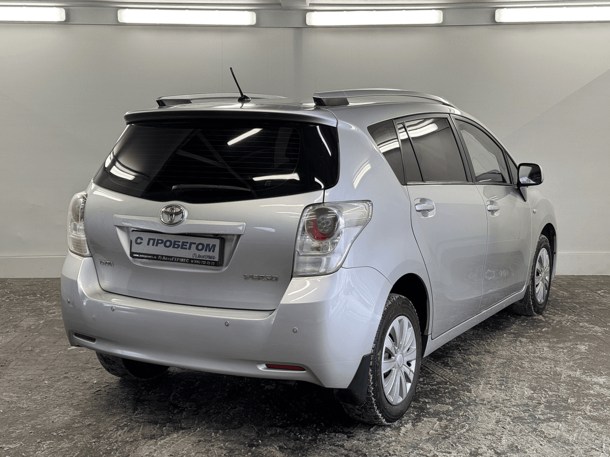 Toyota Verso 2010 — миниатюра 4