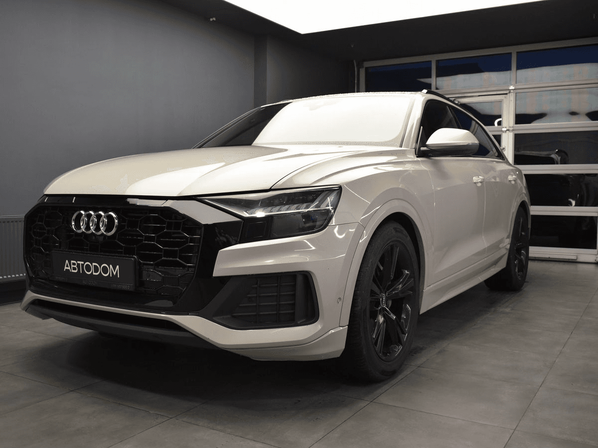 Audi Q8 2021 — купить в Москва