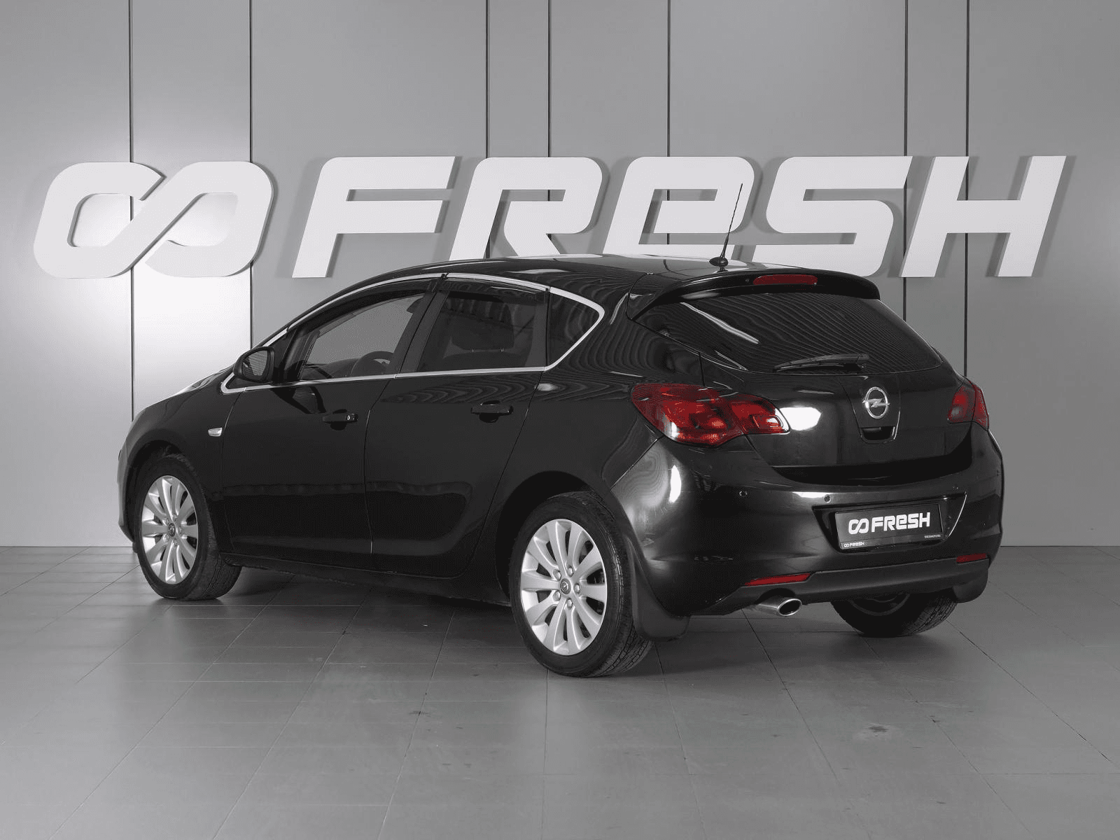 Opel Astra 2010 — миниатюра 2